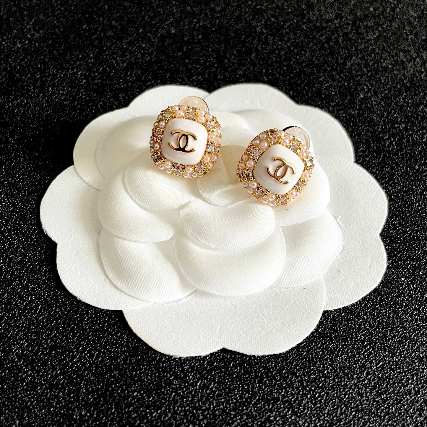 26FW New Double-C Stud Earrings