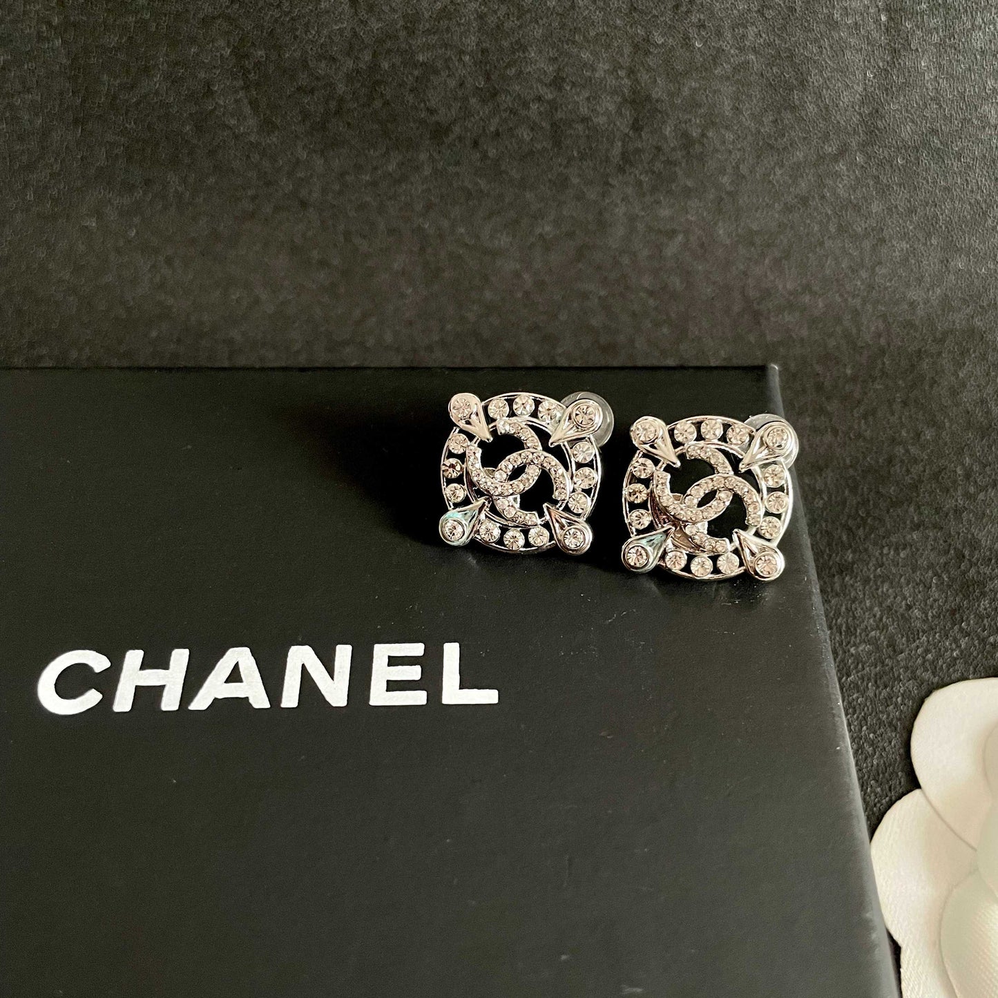 26FW New Double-C Stud Earrings