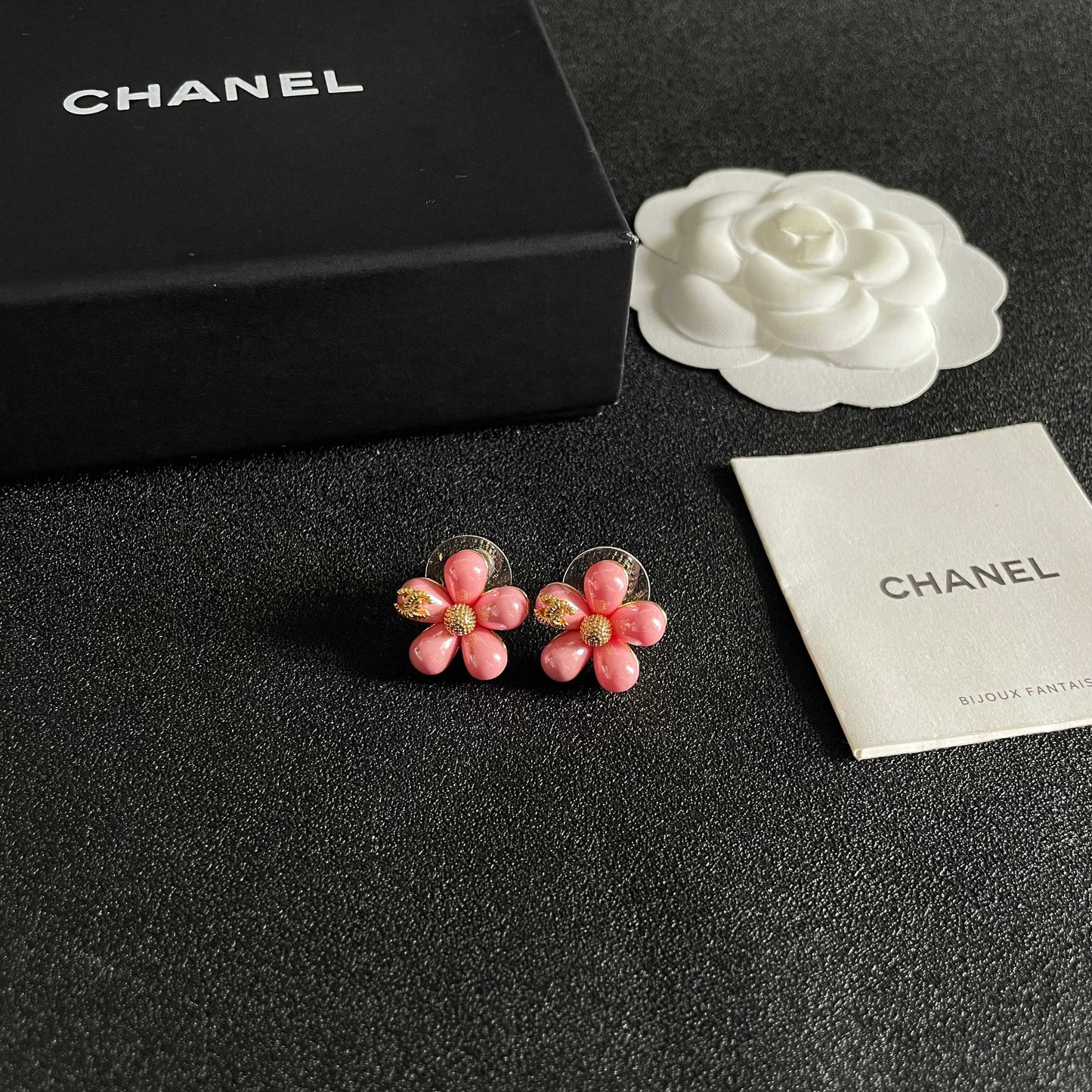 26FW New Double-C Floral Stud Earrings