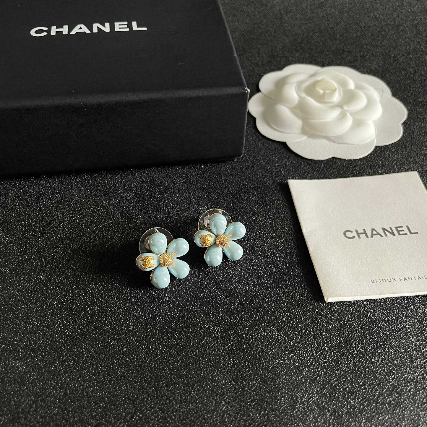 26FW New Double-C Floral Stud Earrings