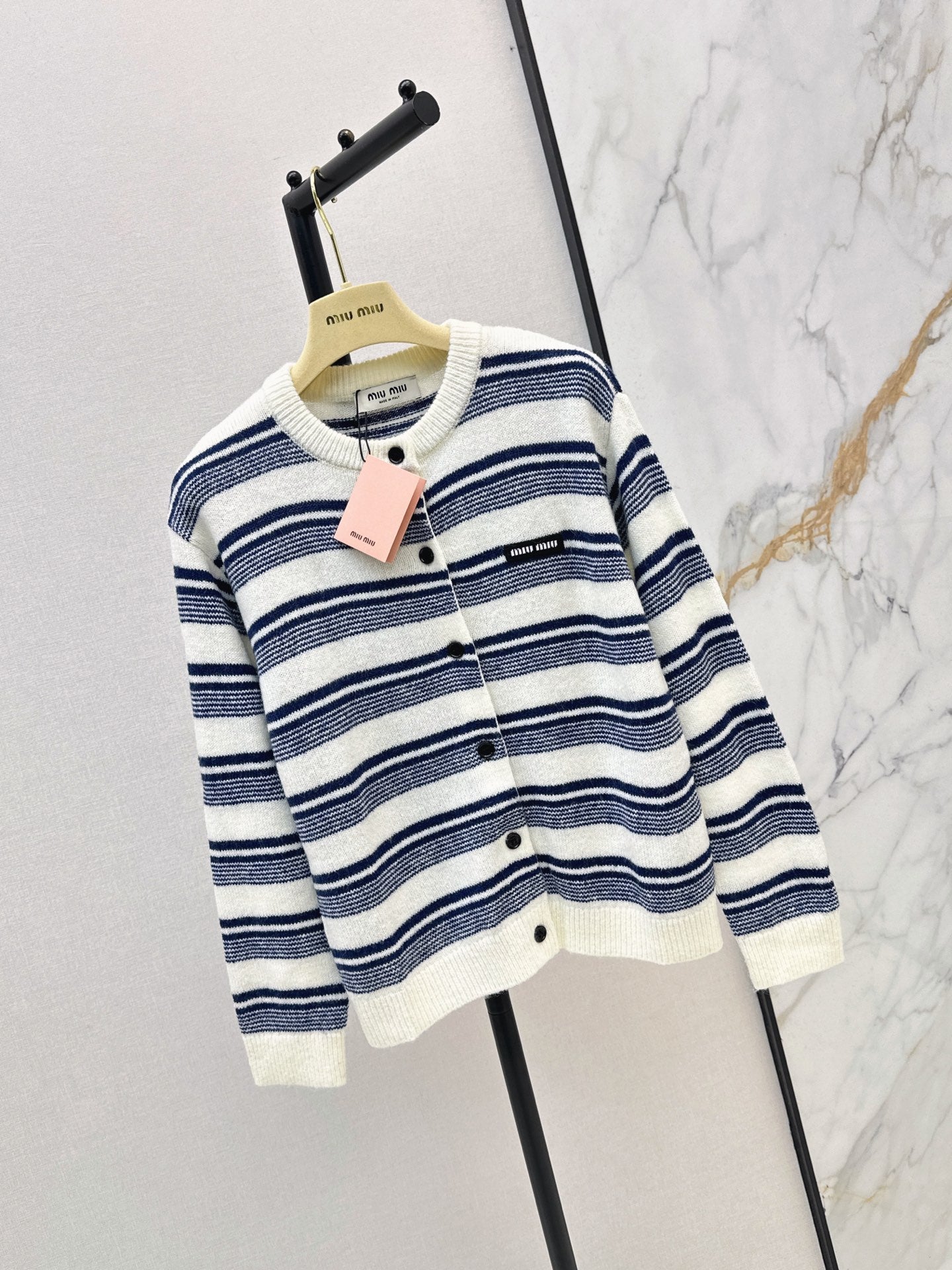 26FW New Striped Crew-Neck Cardigan 🤍