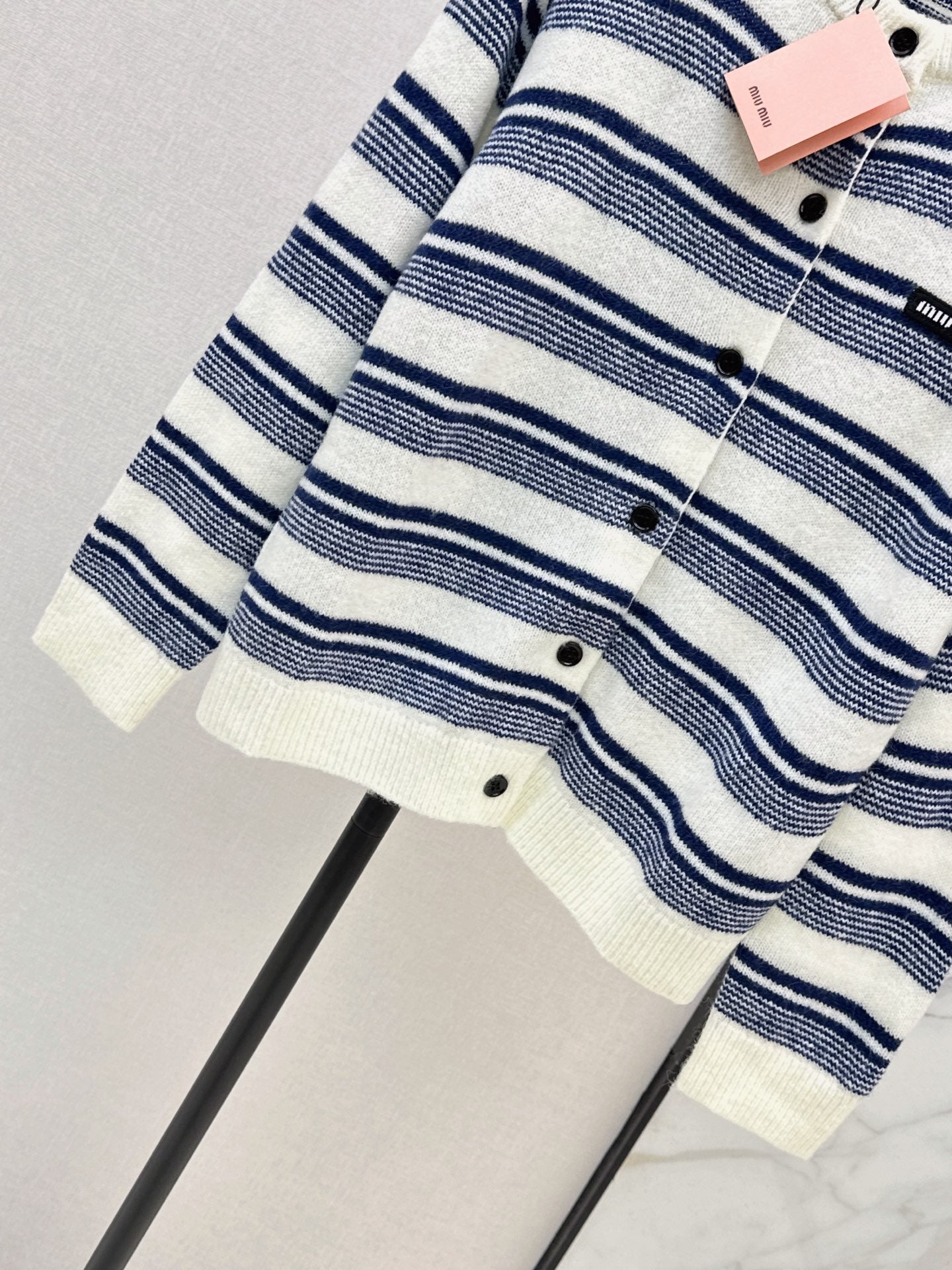 26FW New Striped Crew-Neck Cardigan 🤍