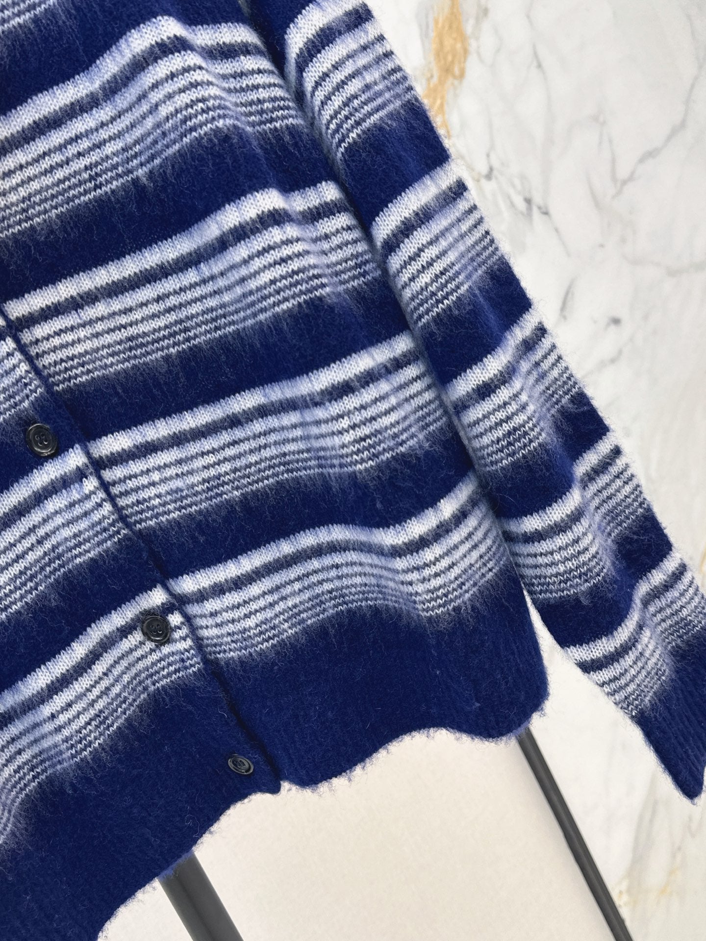 26FW New Navy & White Horizontal Stripe Crew-Neck Knit Cardigan 🖤