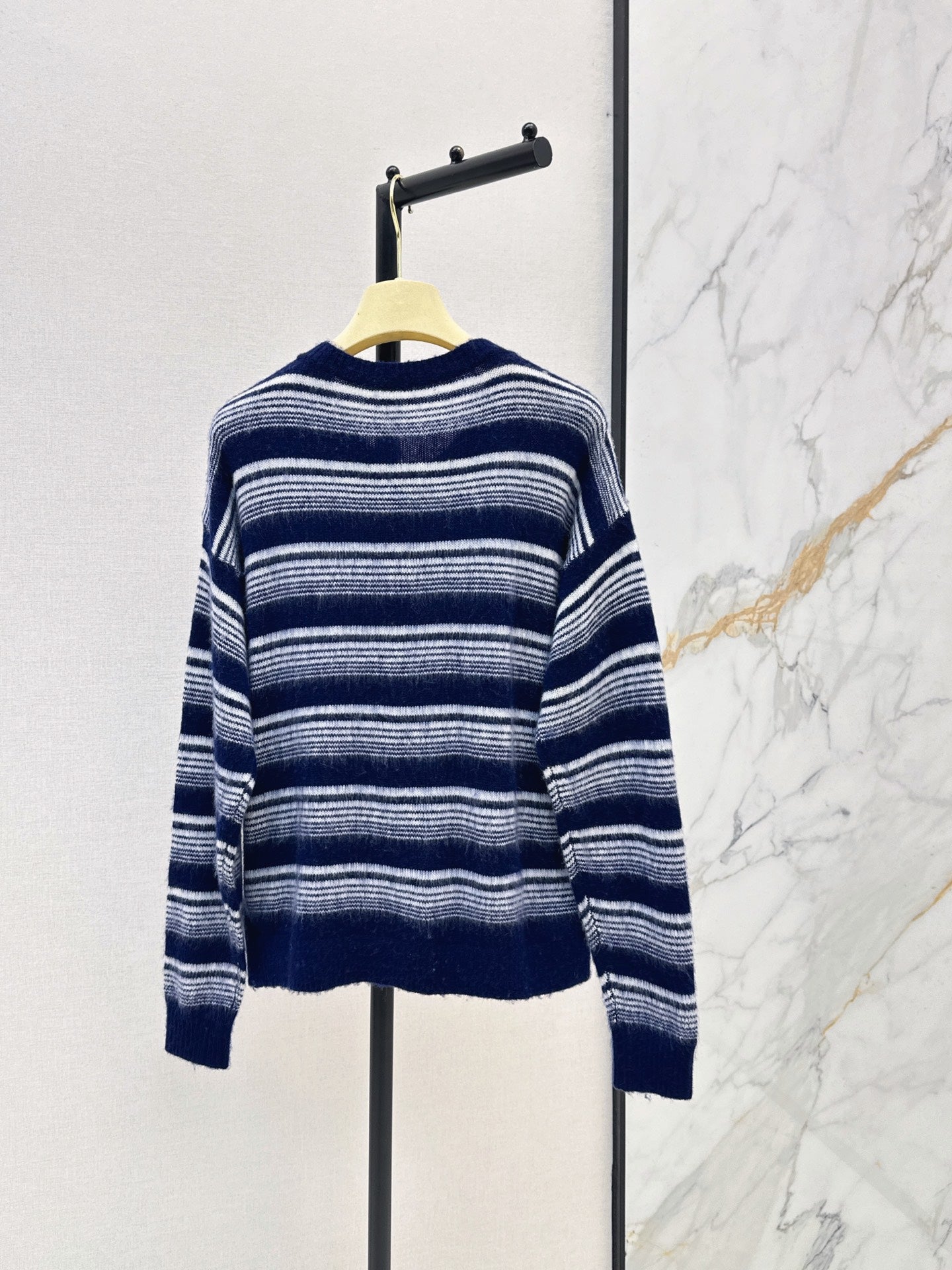 26FW New Navy & White Horizontal Stripe Crew-Neck Knit Cardigan 🖤