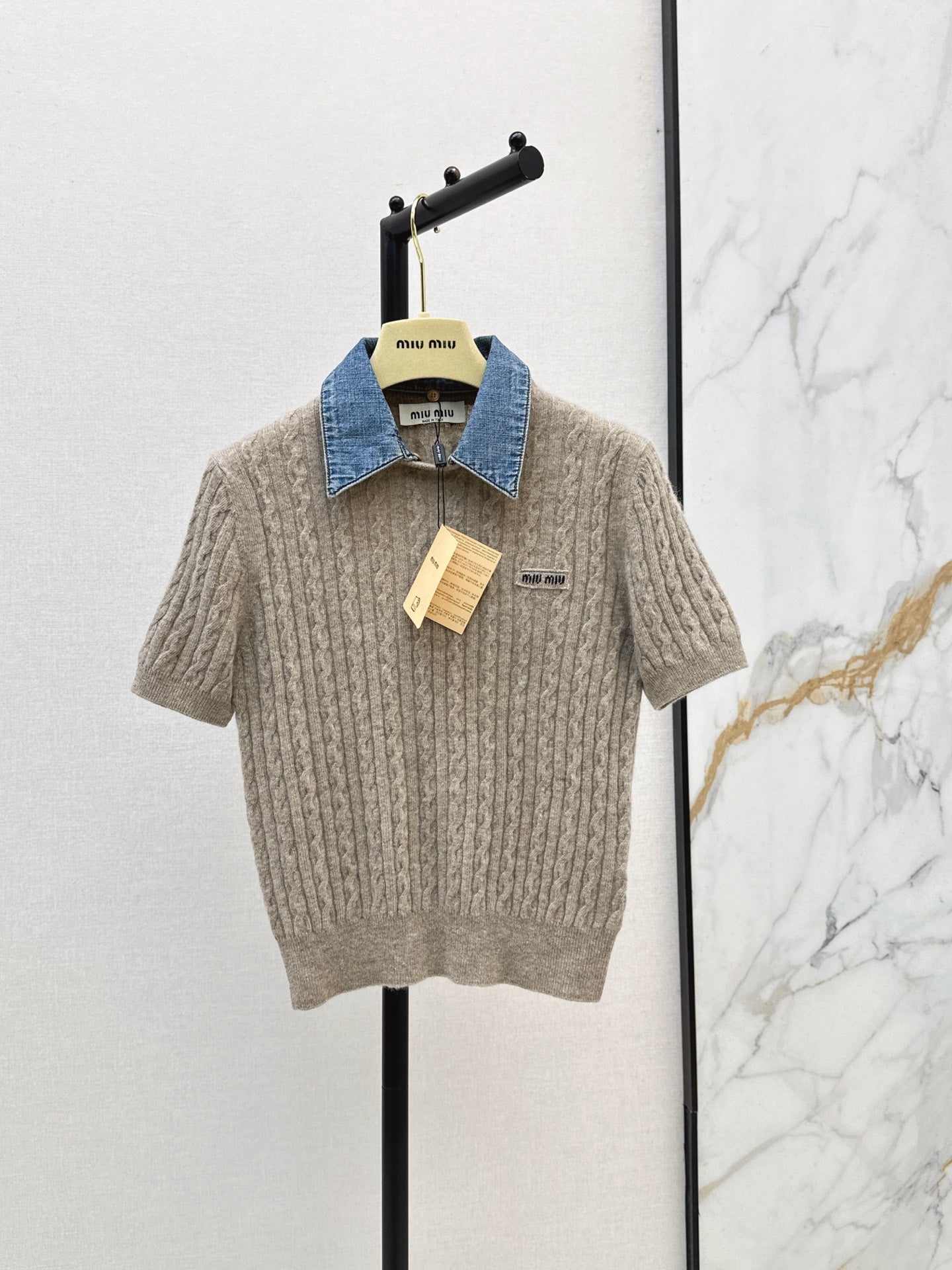 26FW New Short-Sleeve Cable-Knit Top with Faux-Layered Design 🤎
