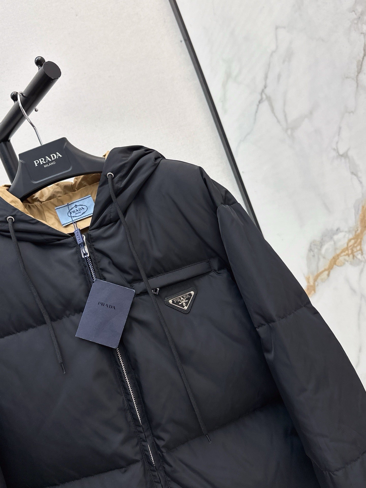 26FW New Hooded Down Jacket with Triangle Logo Detail 🤎