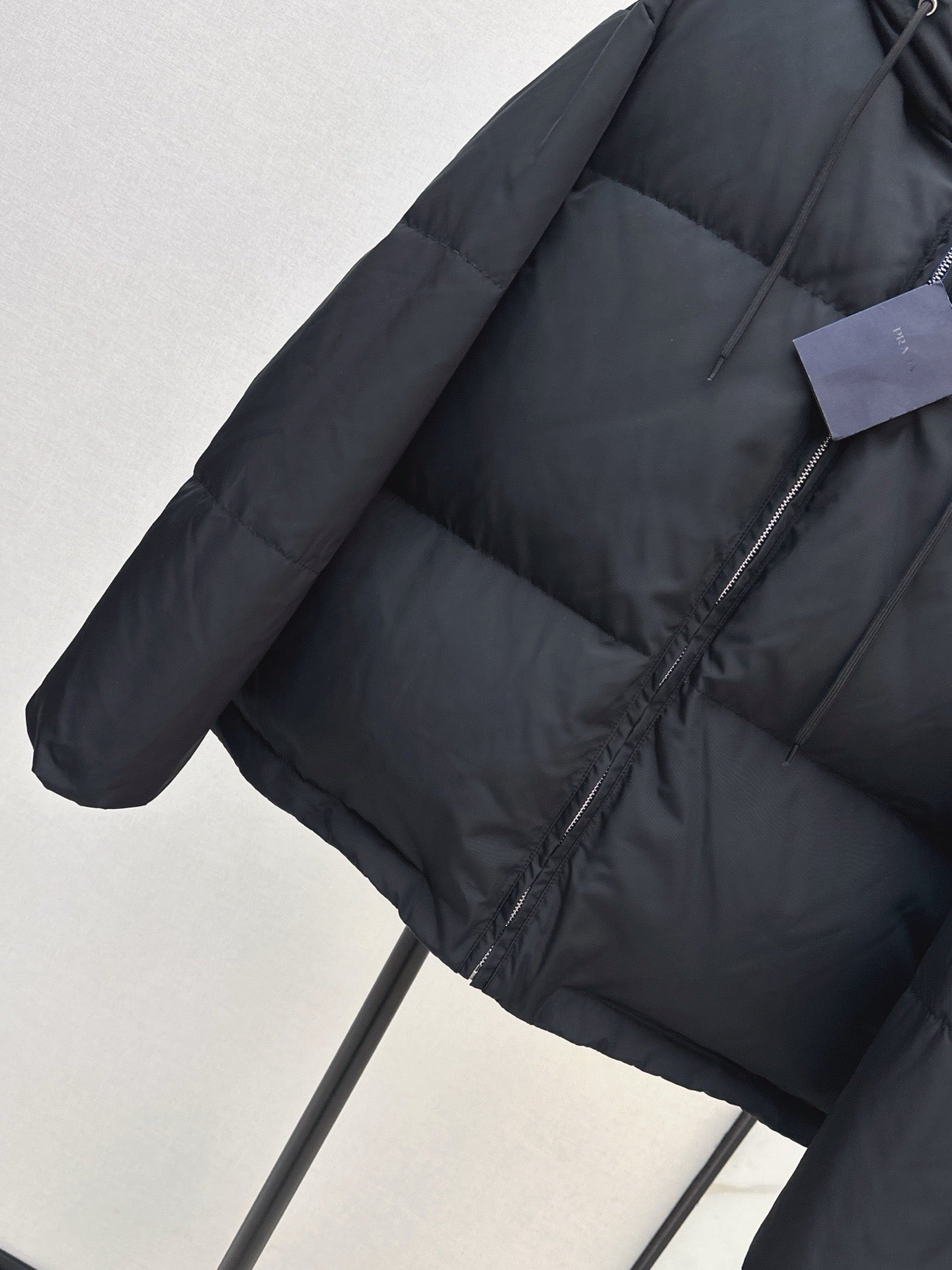26FW New Hooded Down Jacket with Triangle Logo Detail 🤎