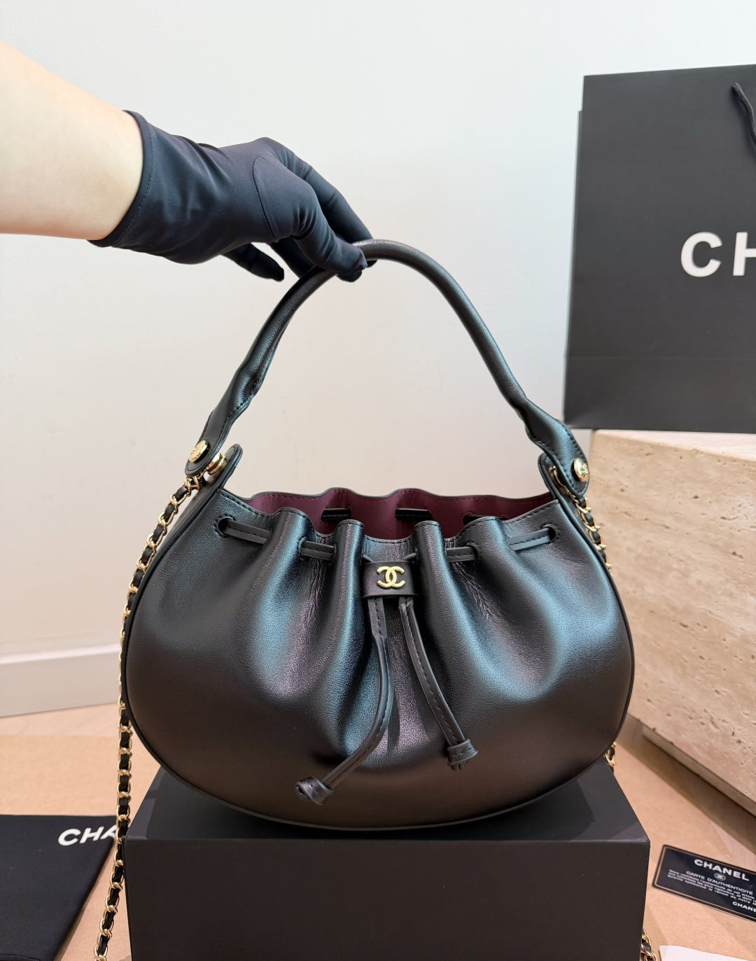 26FW New Black Half-Moon Pleated Bucket Bag