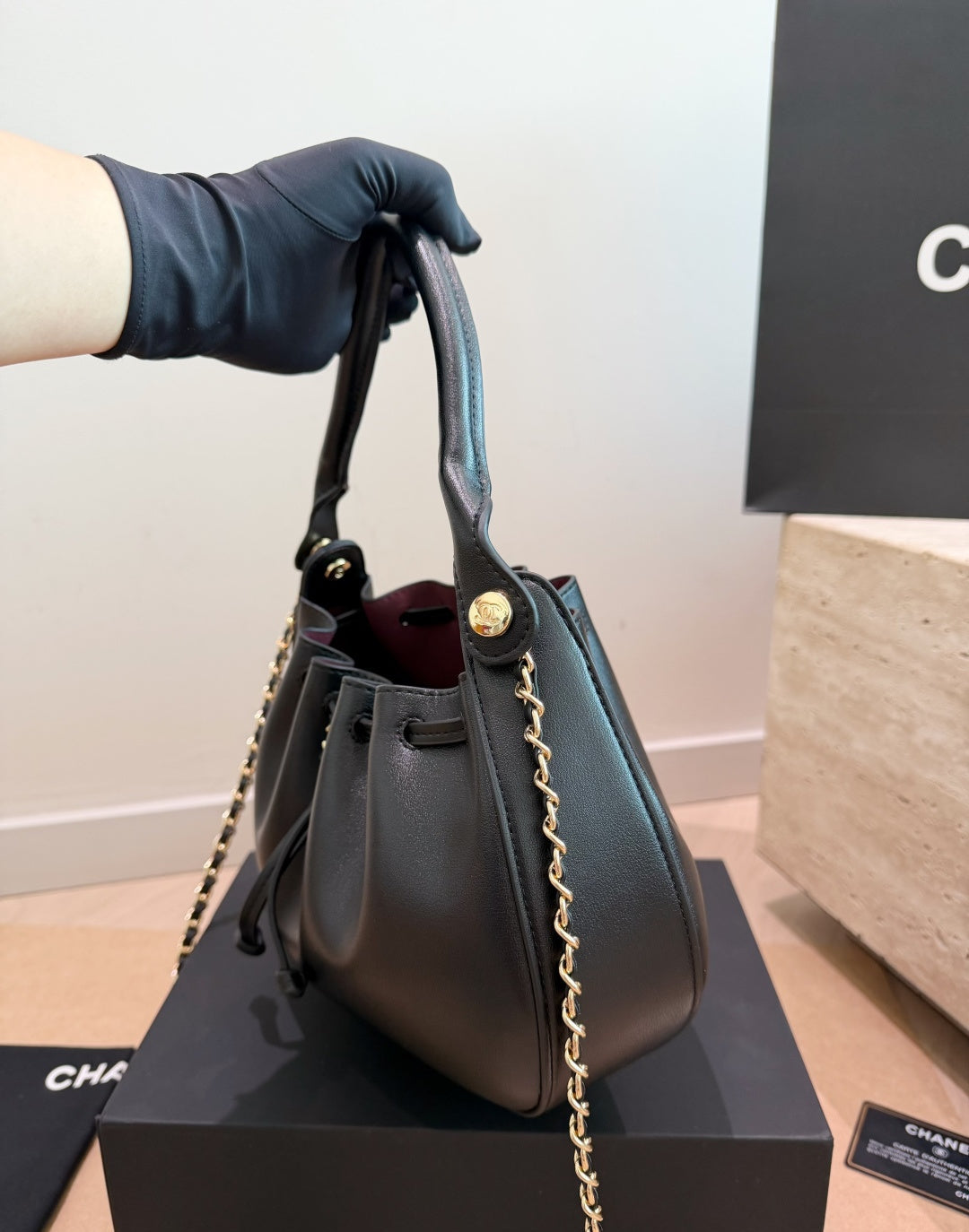 26FW New Black Half-Moon Pleated Bucket Bag