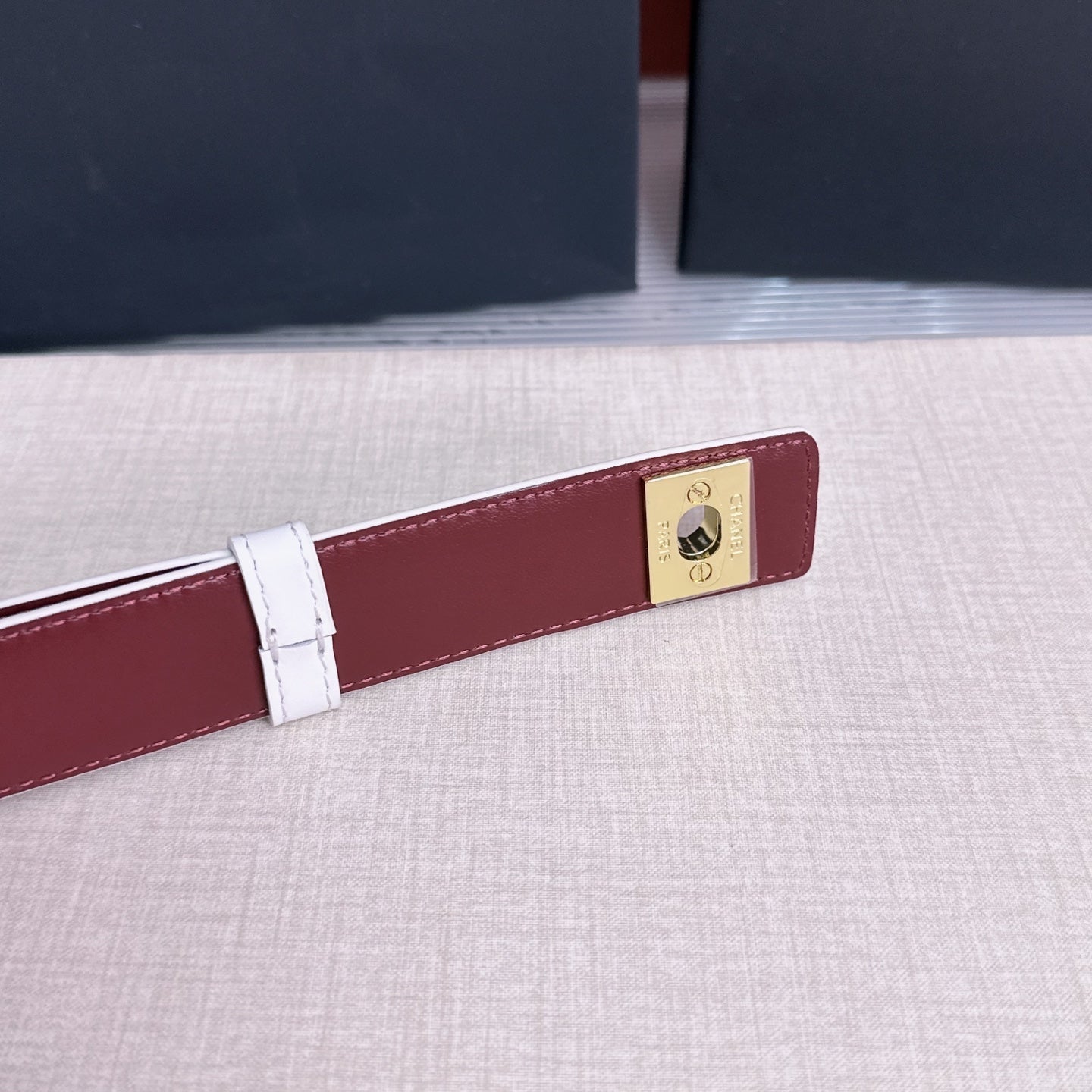 26FW New White & Red Top-Grain Leather Belt 30mm