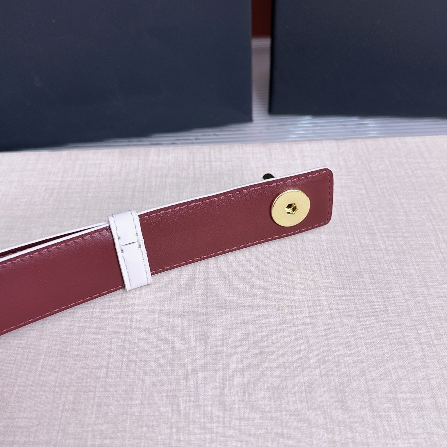 26FW New White & Red Top-Grain Leather Belt 30mm