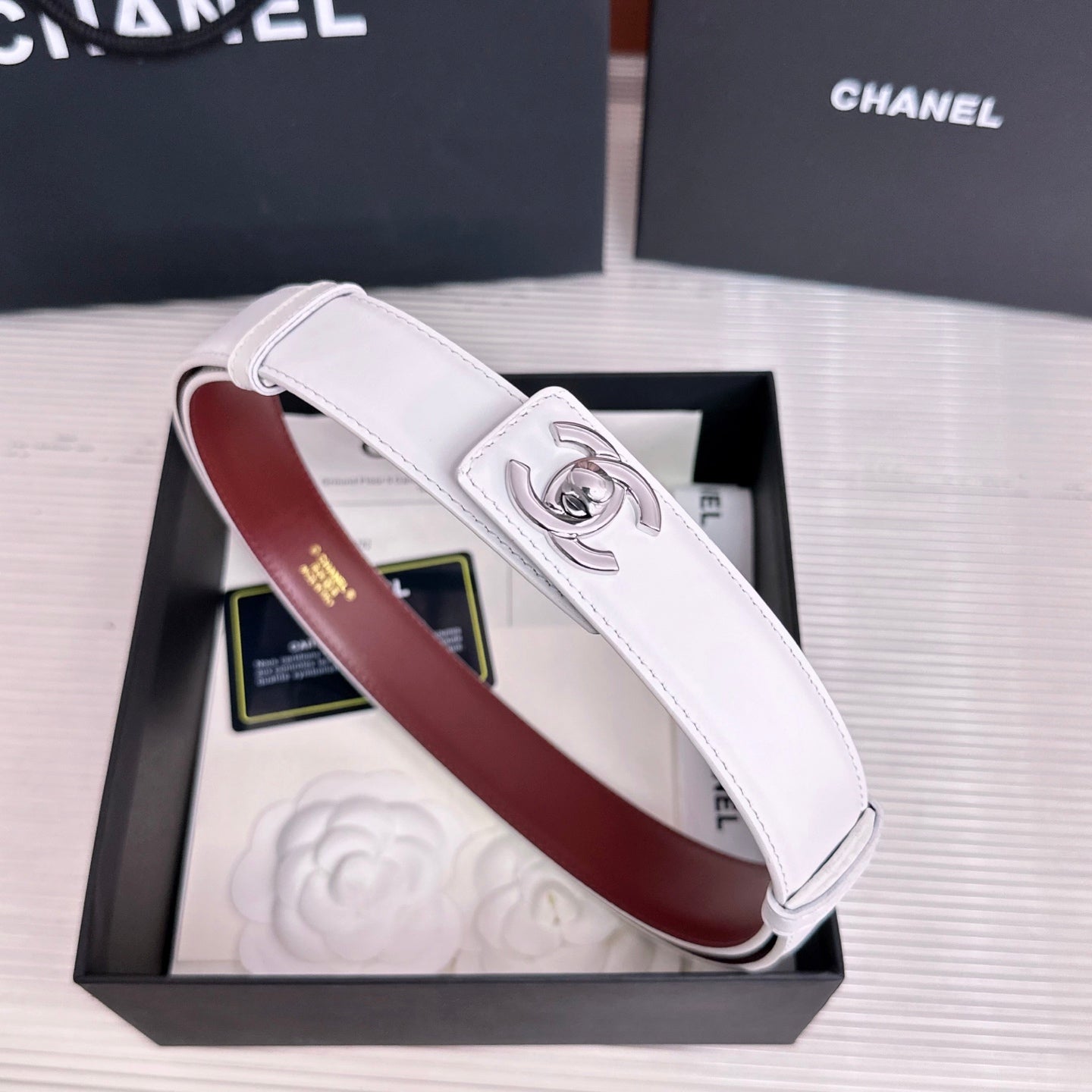26FW New White & Red Top-Grain Leather Belt 30mm