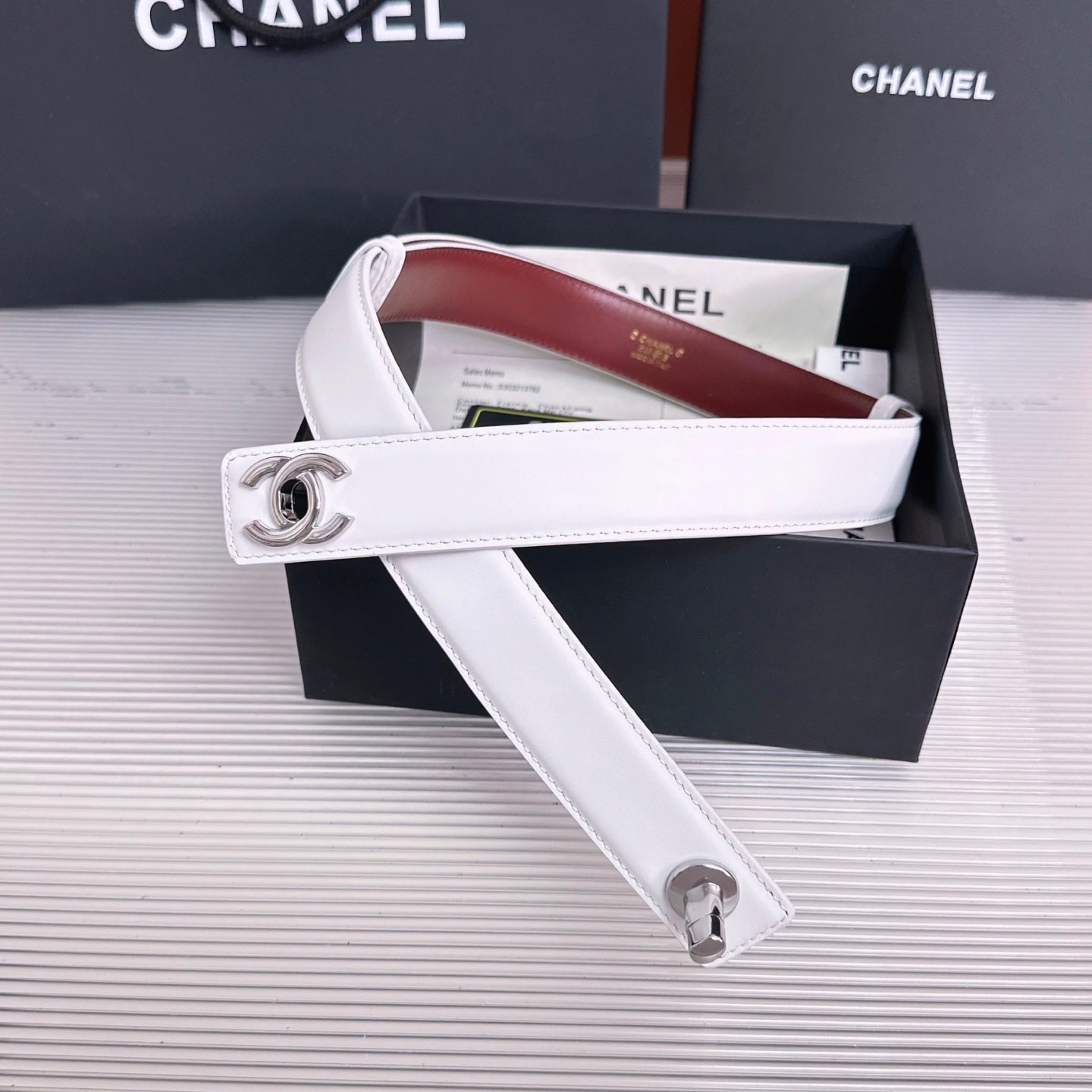 26FW New White & Red Top-Grain Leather Belt 30mm
