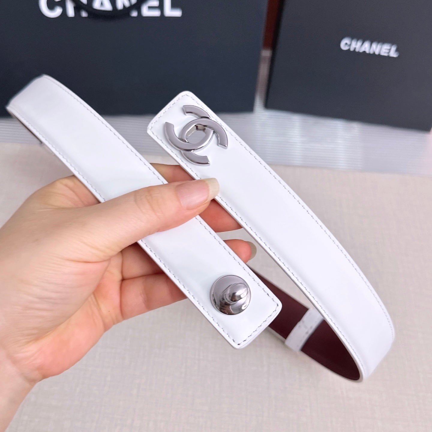 26FW New White & Red Top-Grain Leather Belt 30mm