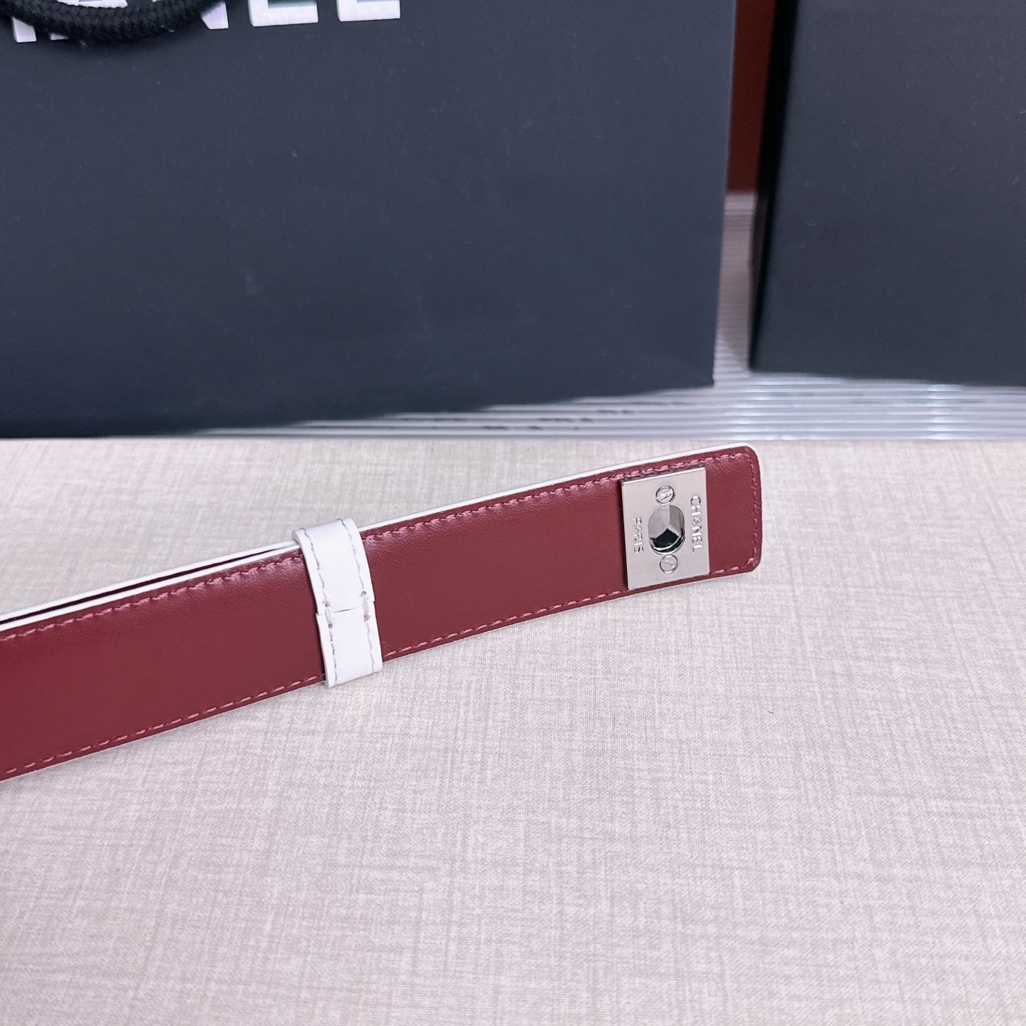 26FW New White & Red Top-Grain Leather Belt 30mm
