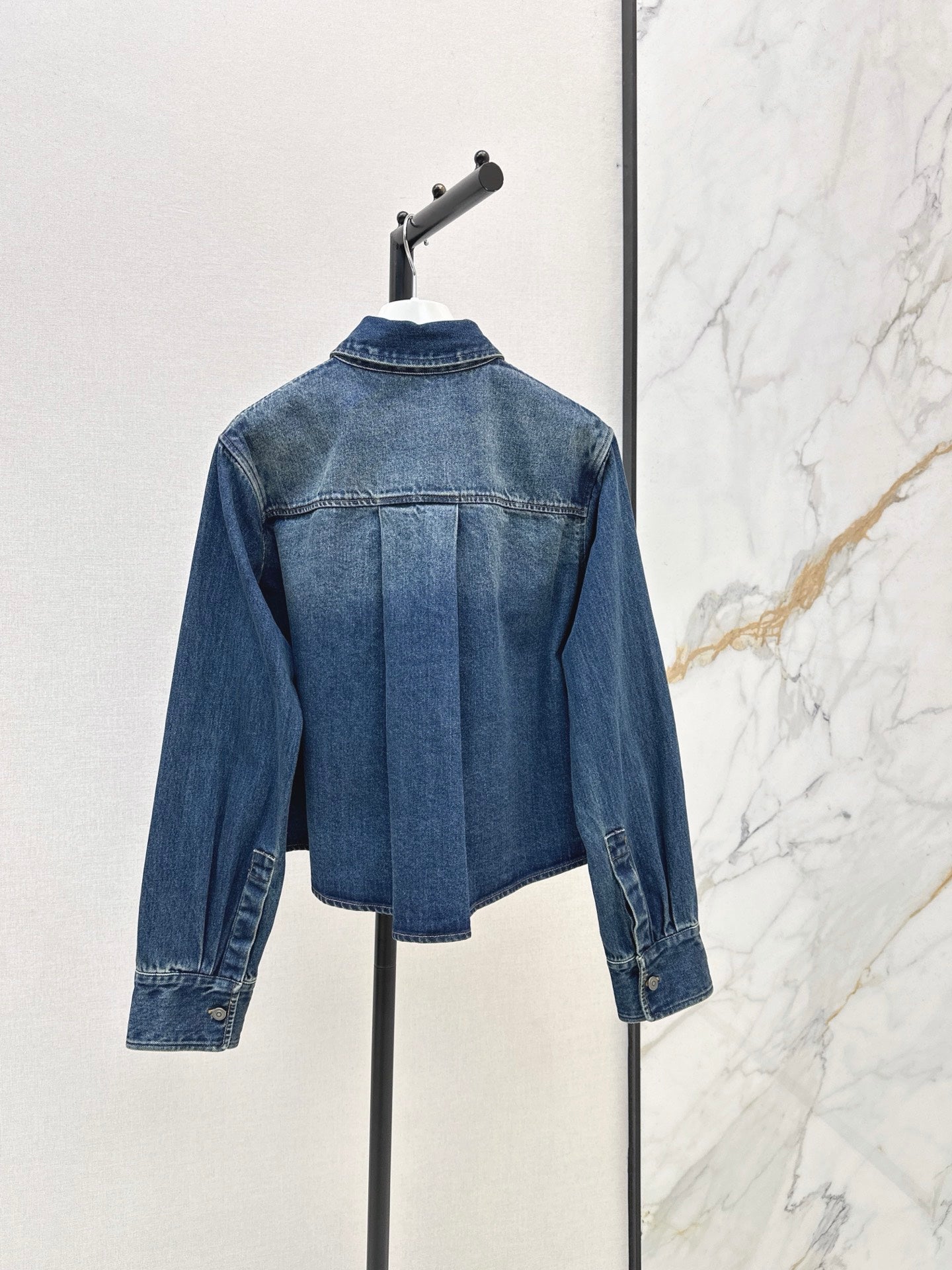 26FW New Vintage-Style Denim Shirt 🩵