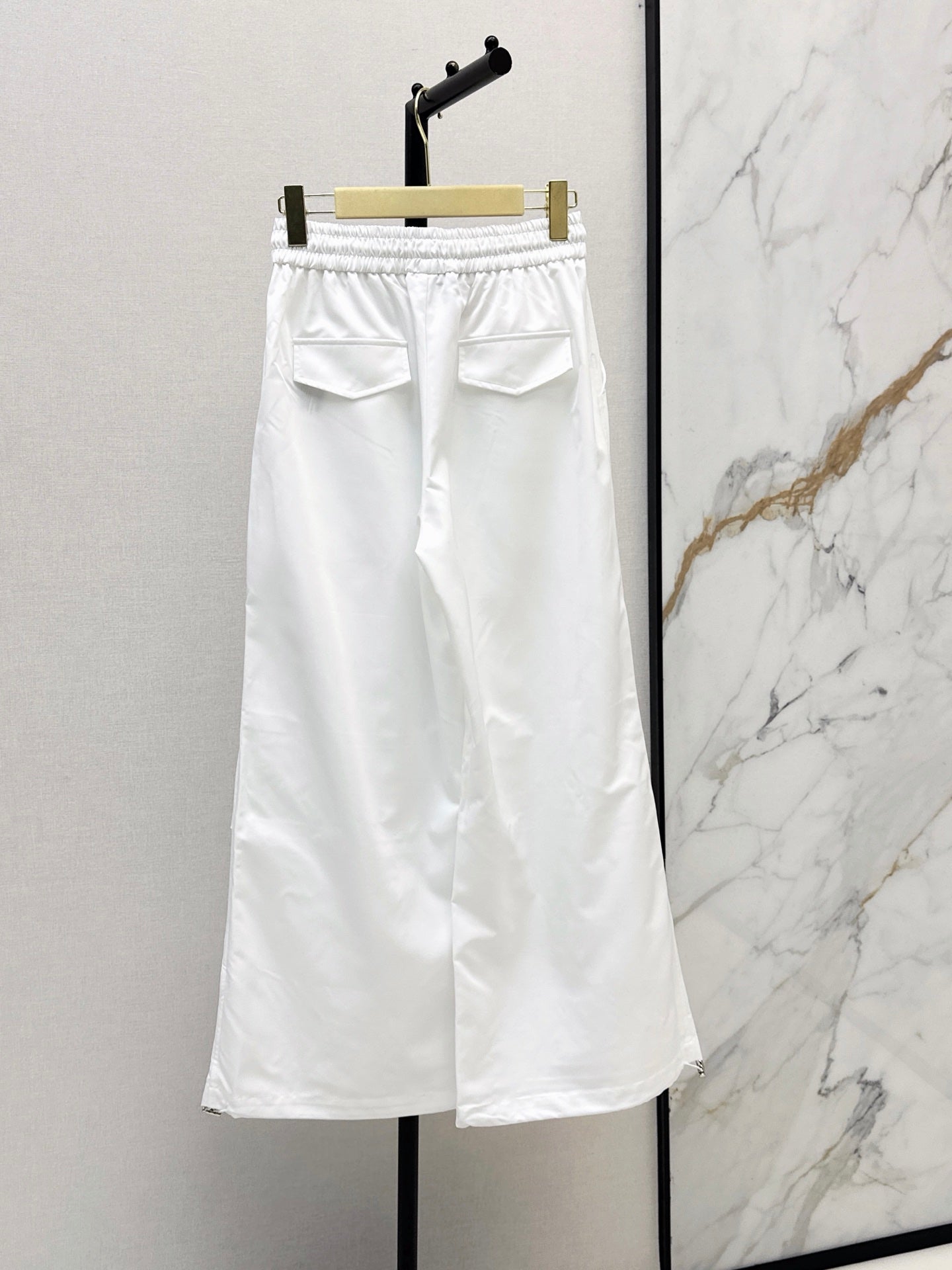 26FW New Letter-Embroidered Straight-Leg Pants with Elastic Waist 🖤