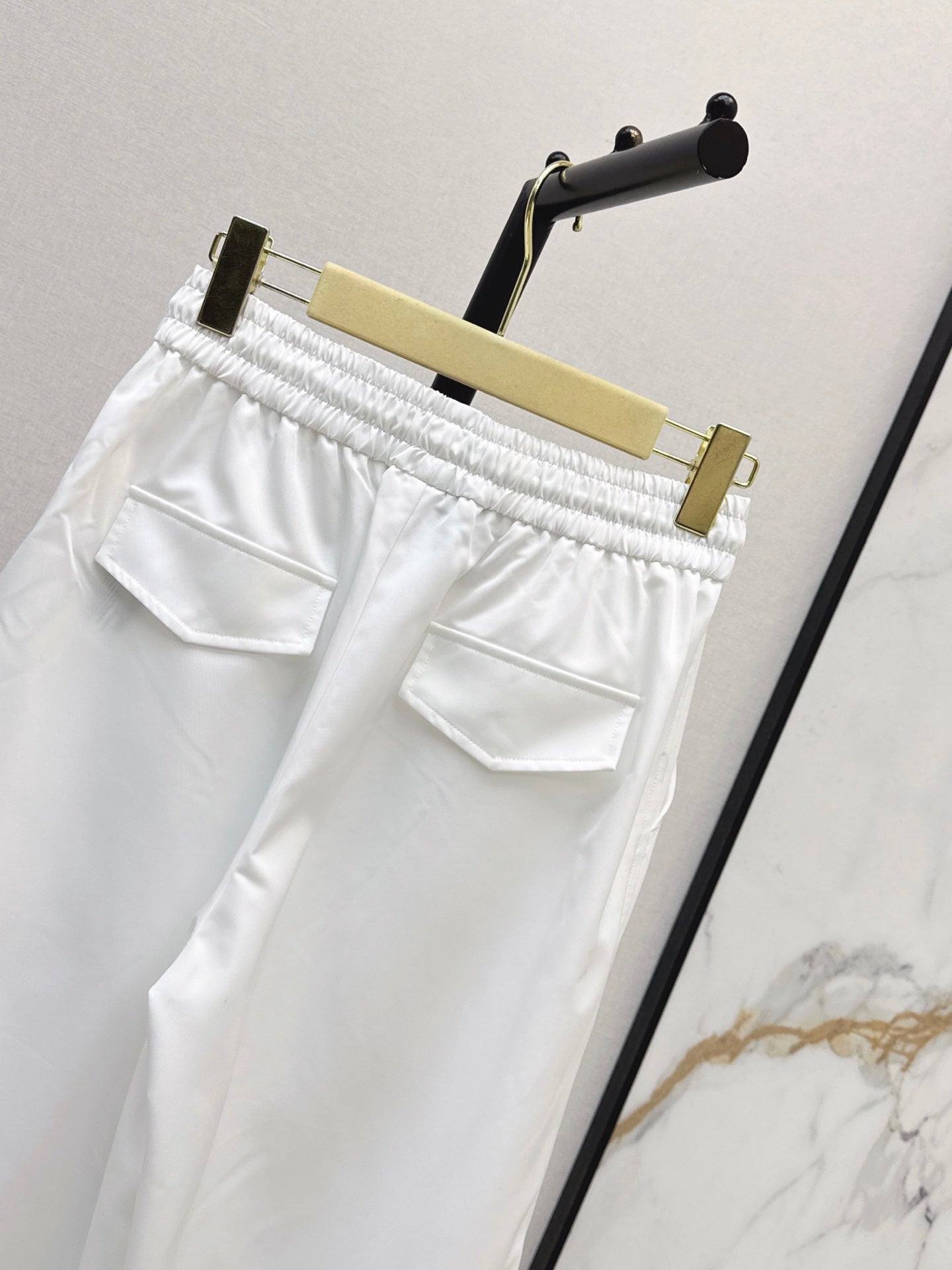 26FW New Letter-Embroidered Straight-Leg Pants with Elastic Waist 🖤