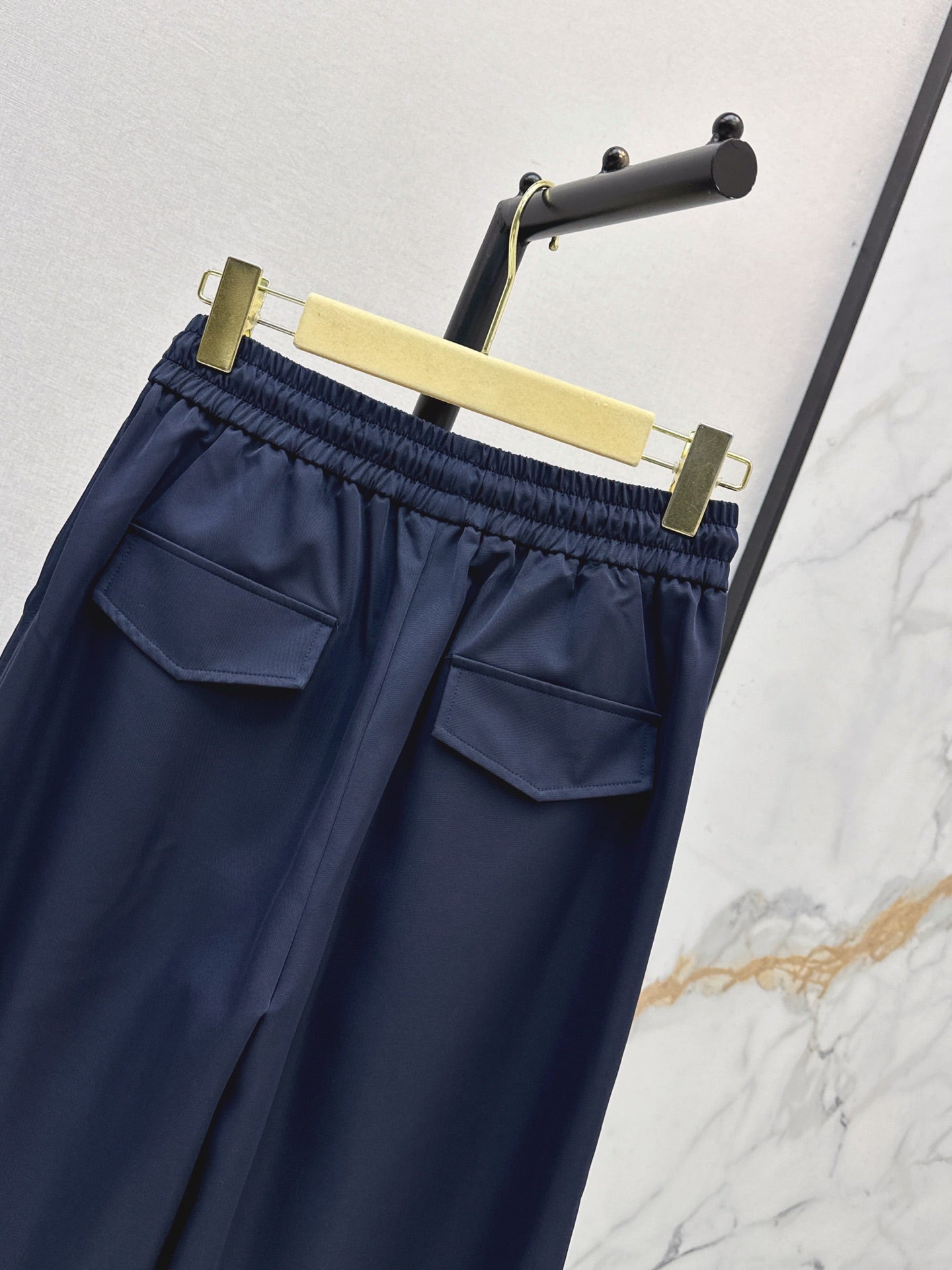 26FW New Letter-Embroidered Straight-Leg Pants with Elastic Waist 🖤