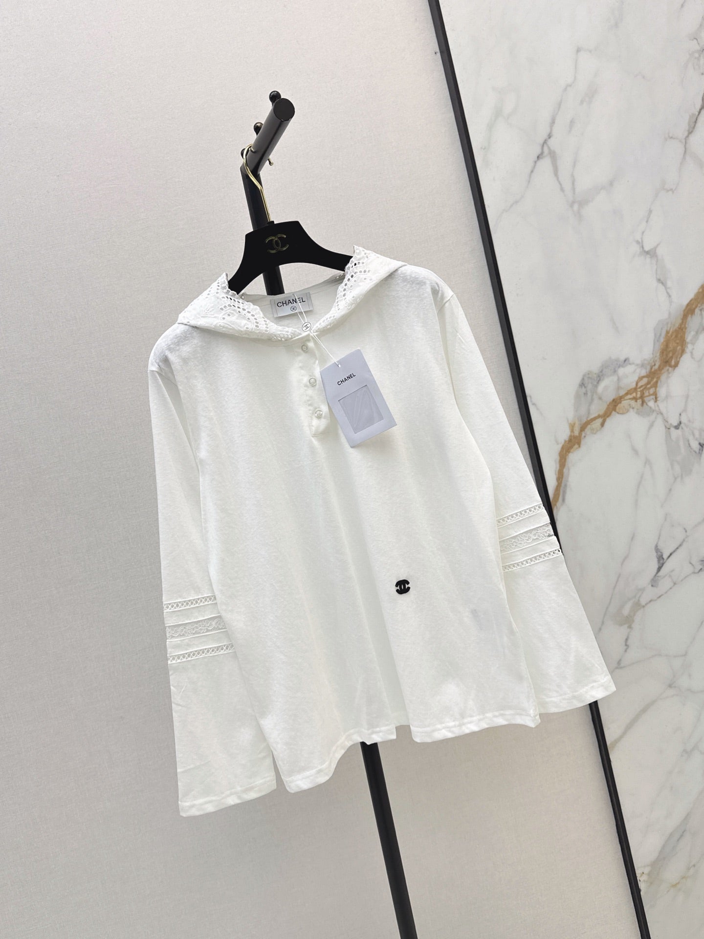26FW New Basic Hooded Top with Lace Paneling 🤍