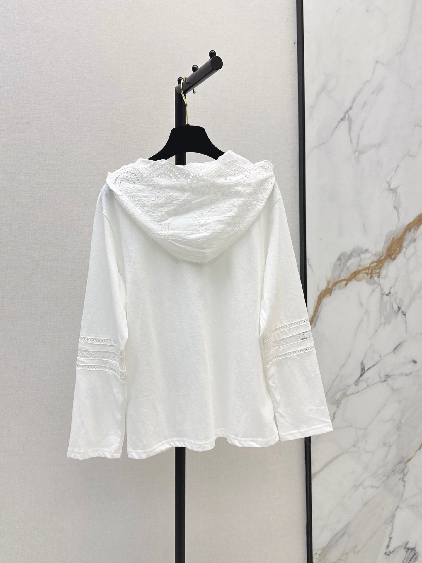 26FW New Basic Hooded Top with Lace Paneling 🤍