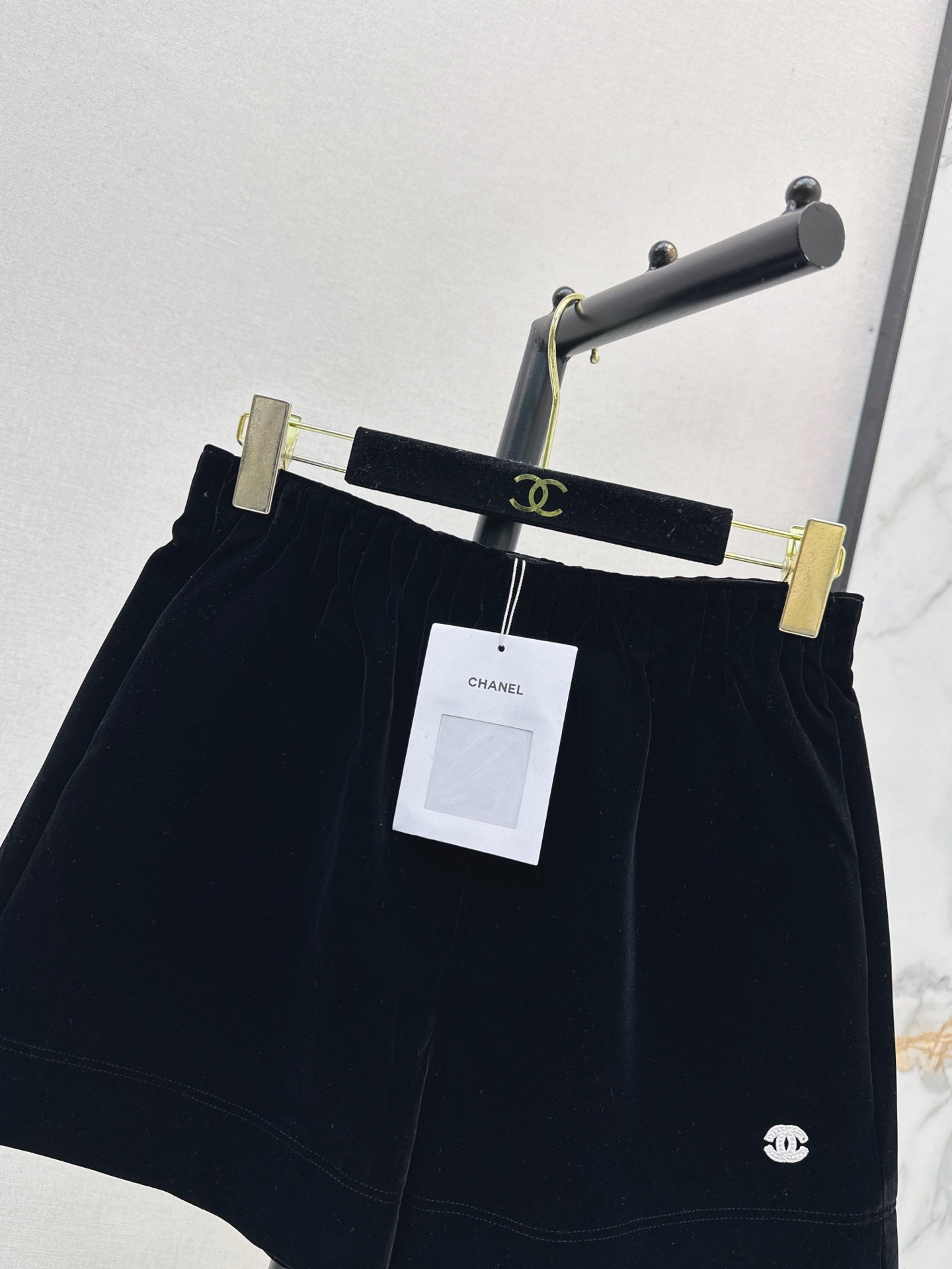 26FW New Versatile Velvet Shorts 🖤