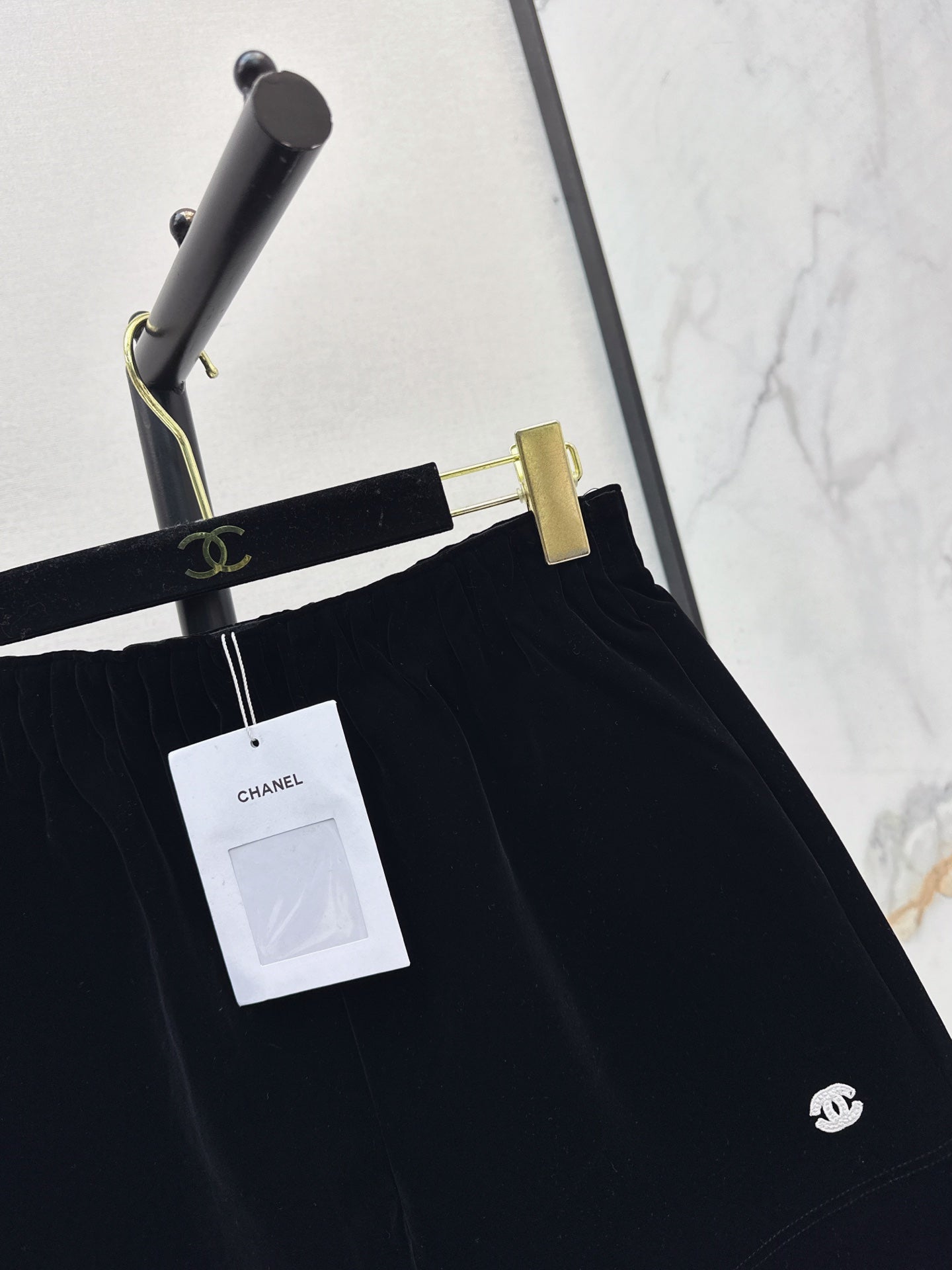 26FW New Versatile Velvet Shorts 🖤