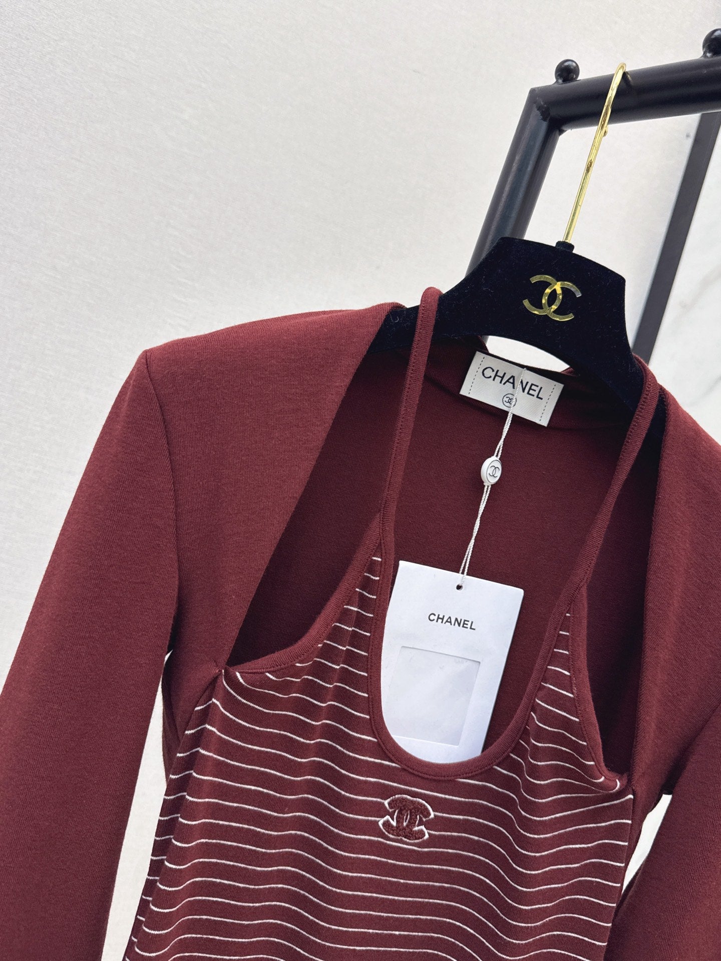 26FW New "faux-layered" design base layer 🩶