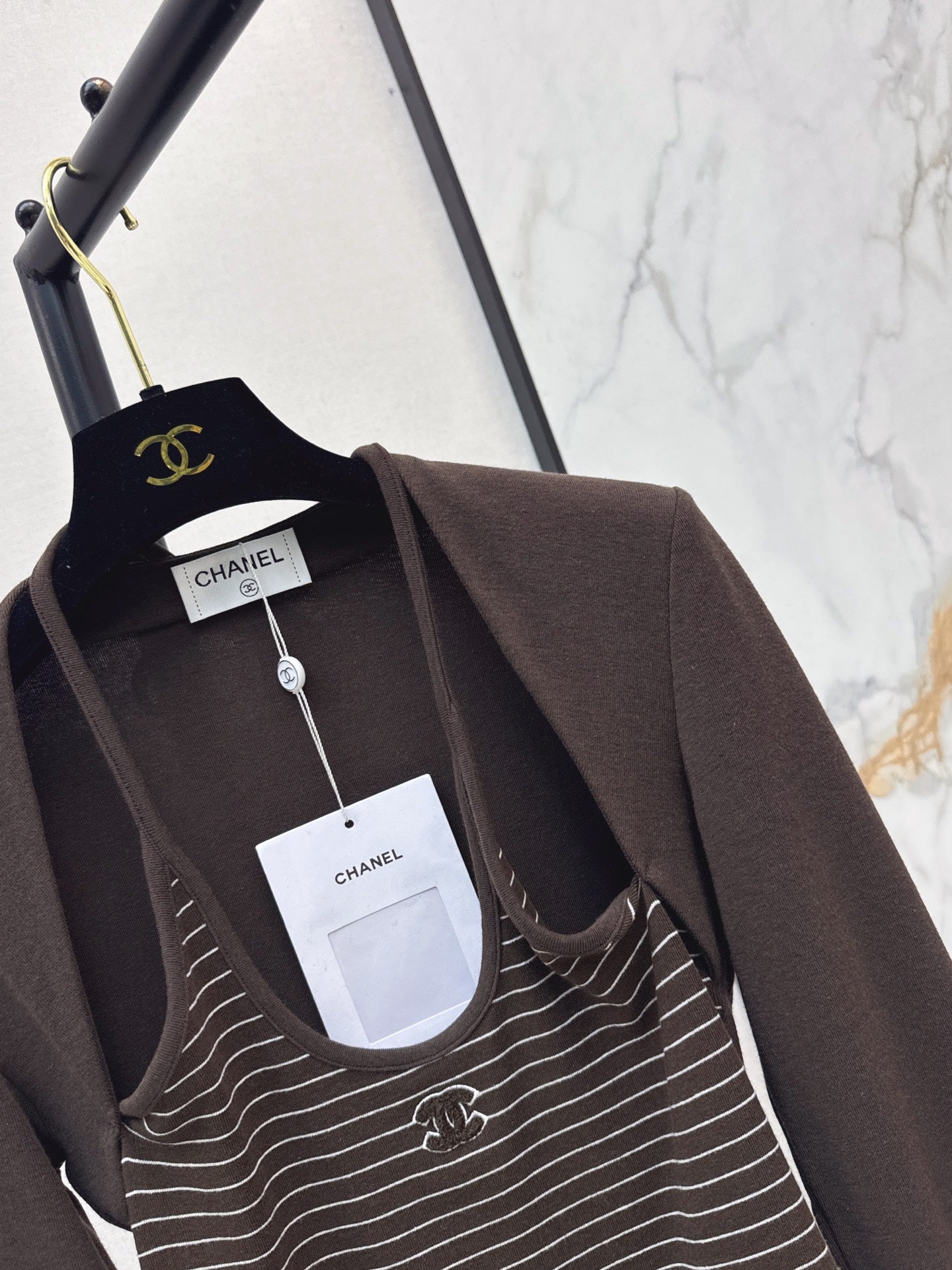 26FW New "faux-layered" design base layer 🩶