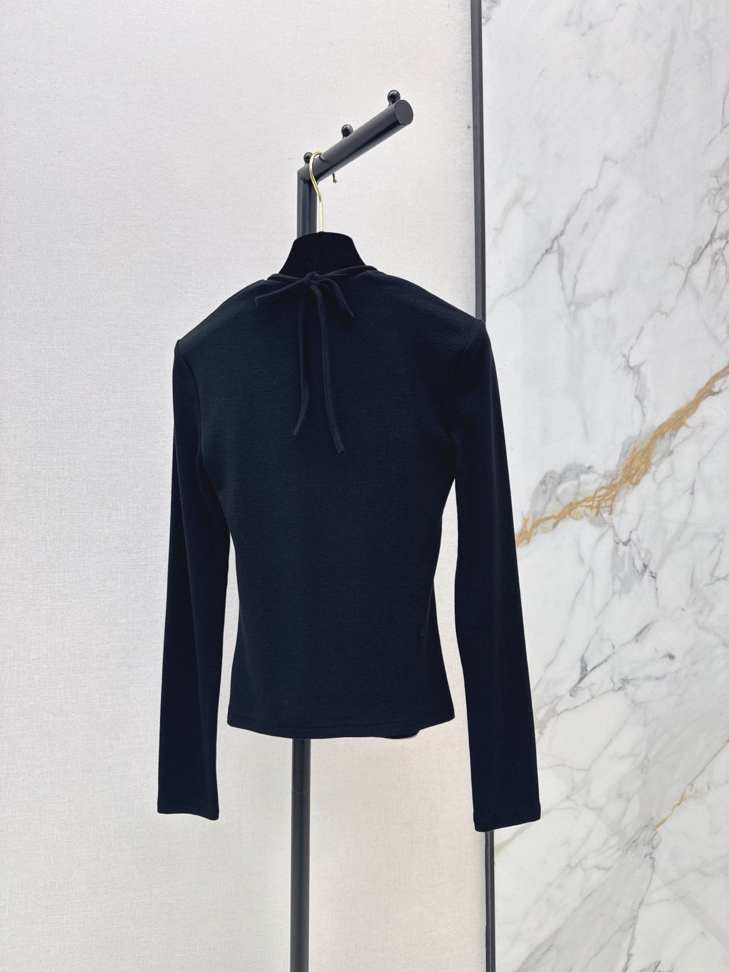 26FW New "faux-layered" design base layer 🩶