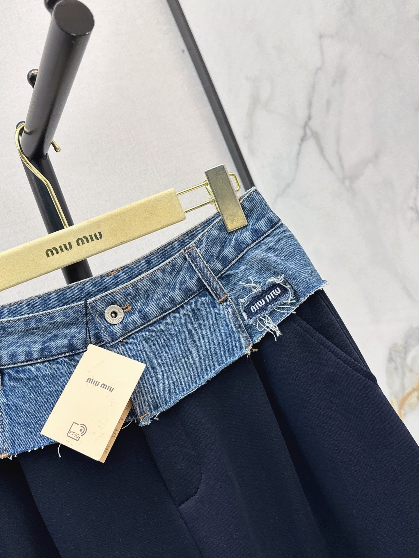 26FW New Denim-Paneled Straight-Leg Trousers 🖤