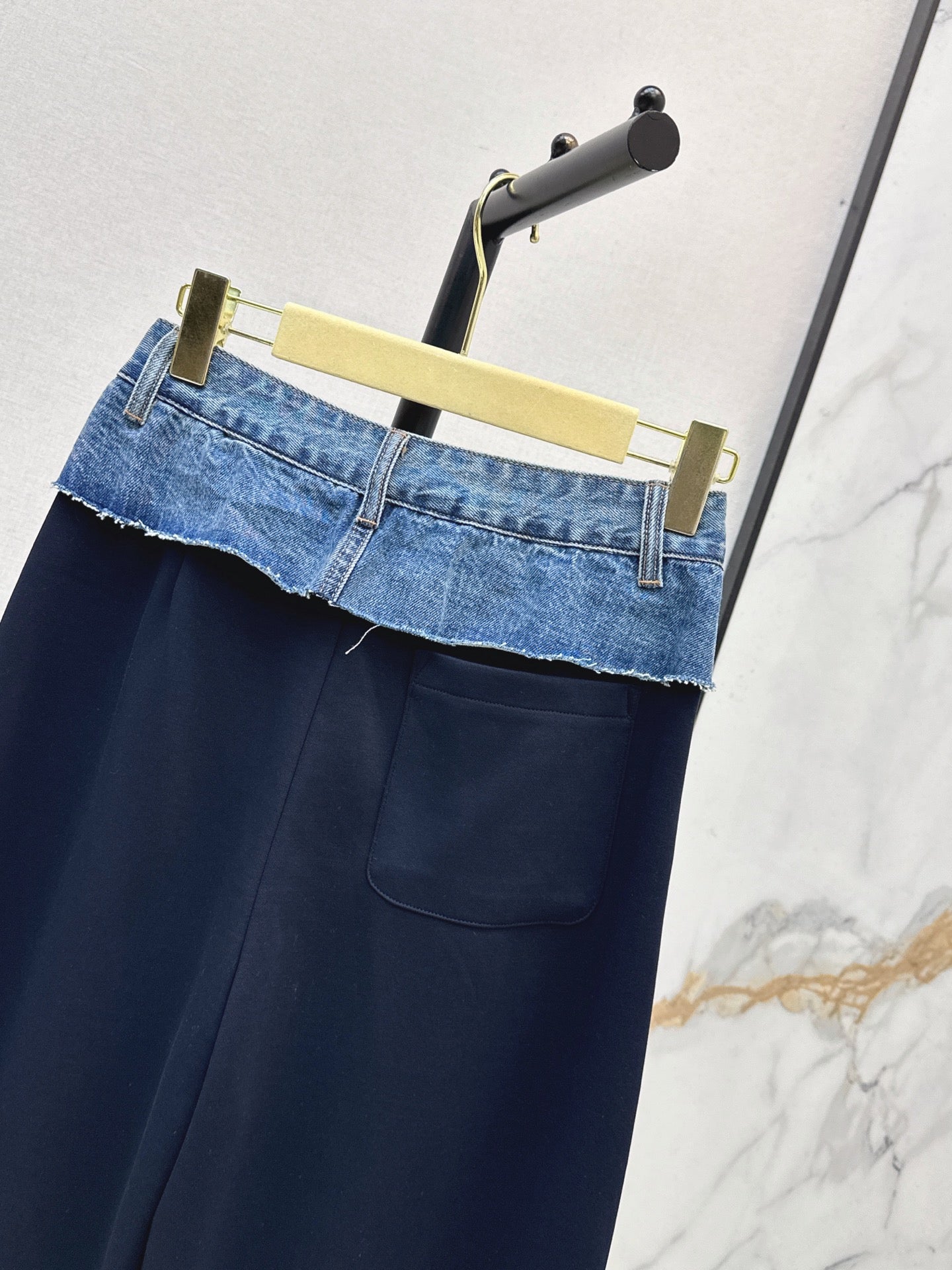 26FW New Denim-Paneled Straight-Leg Trousers 🖤