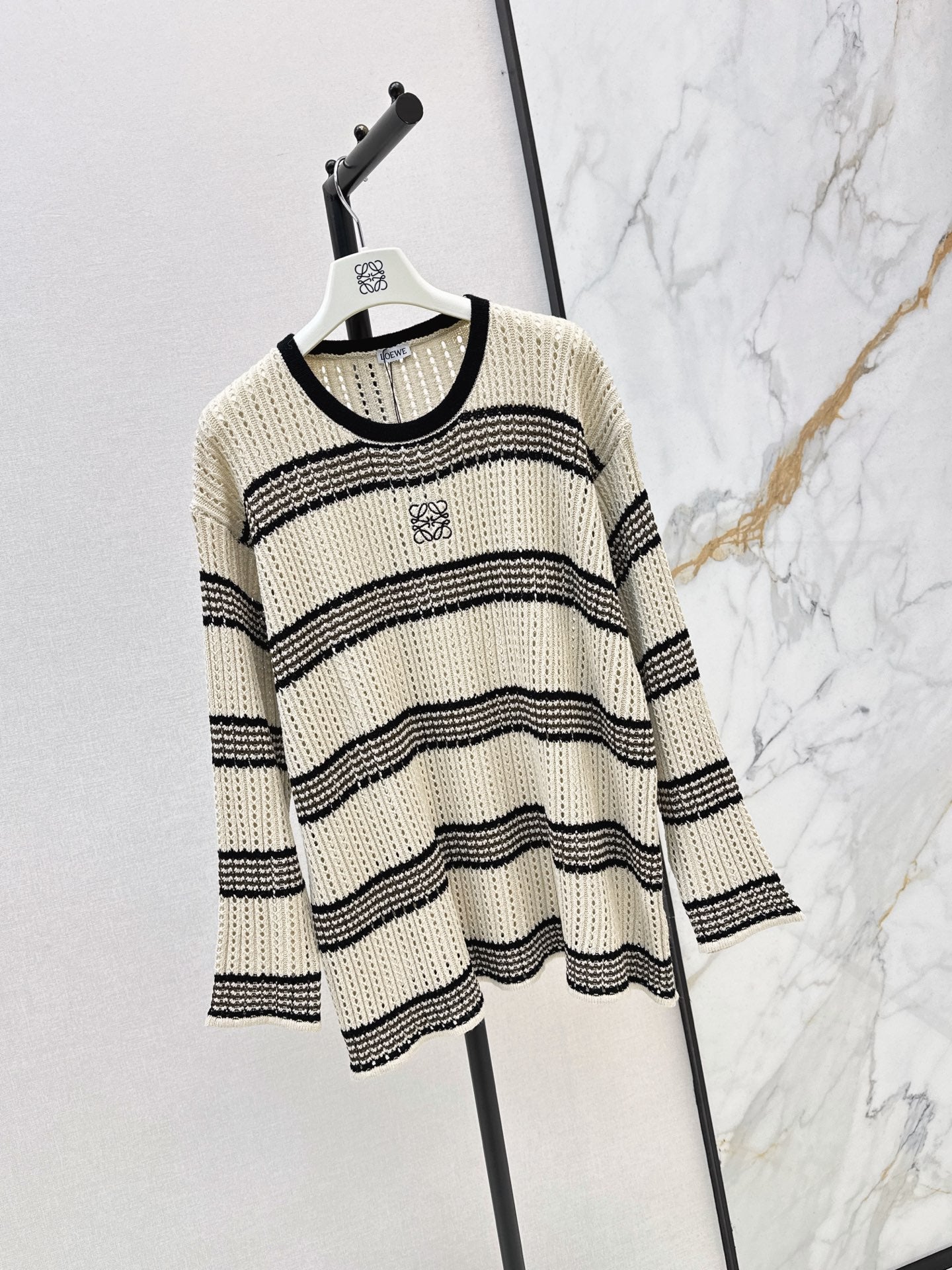 26FW Loose-fit Striped Long-sleeve Knit Top with New Logo Embroidery 🤍