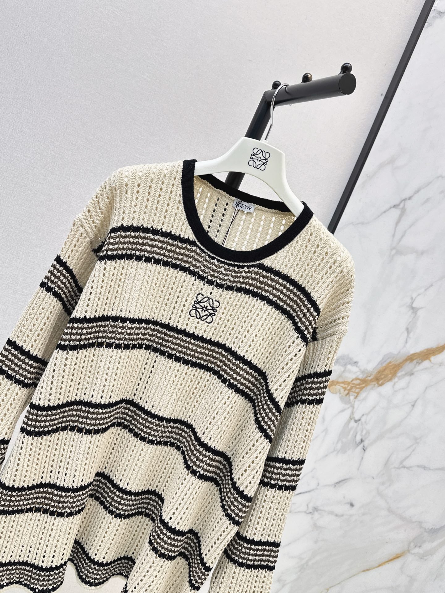 26FW Loose-fit Striped Long-sleeve Knit Top with New Logo Embroidery 🤍