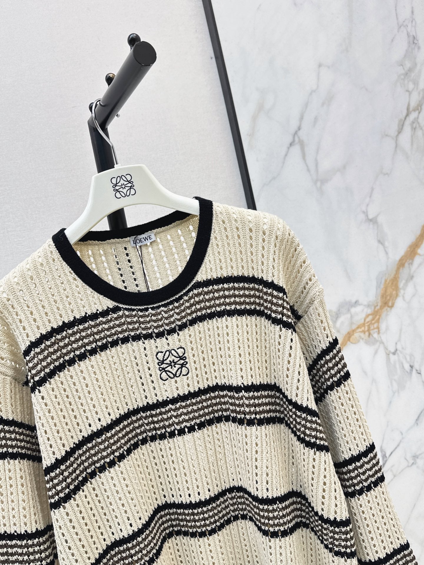 26FW Loose-fit Striped Long-sleeve Knit Top with New Logo Embroidery 🤍