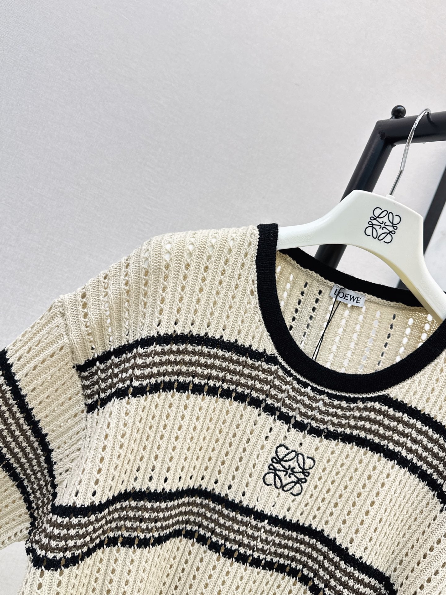 26FW Loose-fit Striped Long-sleeve Knit Top with New Logo Embroidery 🤍
