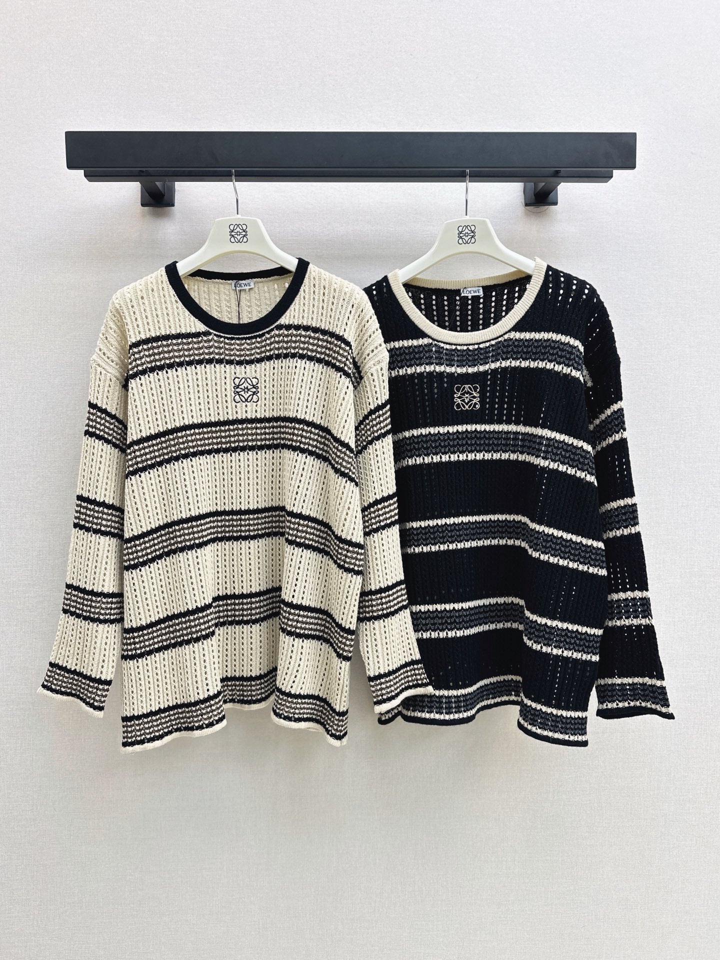26FW Loose-fit Striped Long-sleeve Knit Top with New Logo Embroidery 🤍