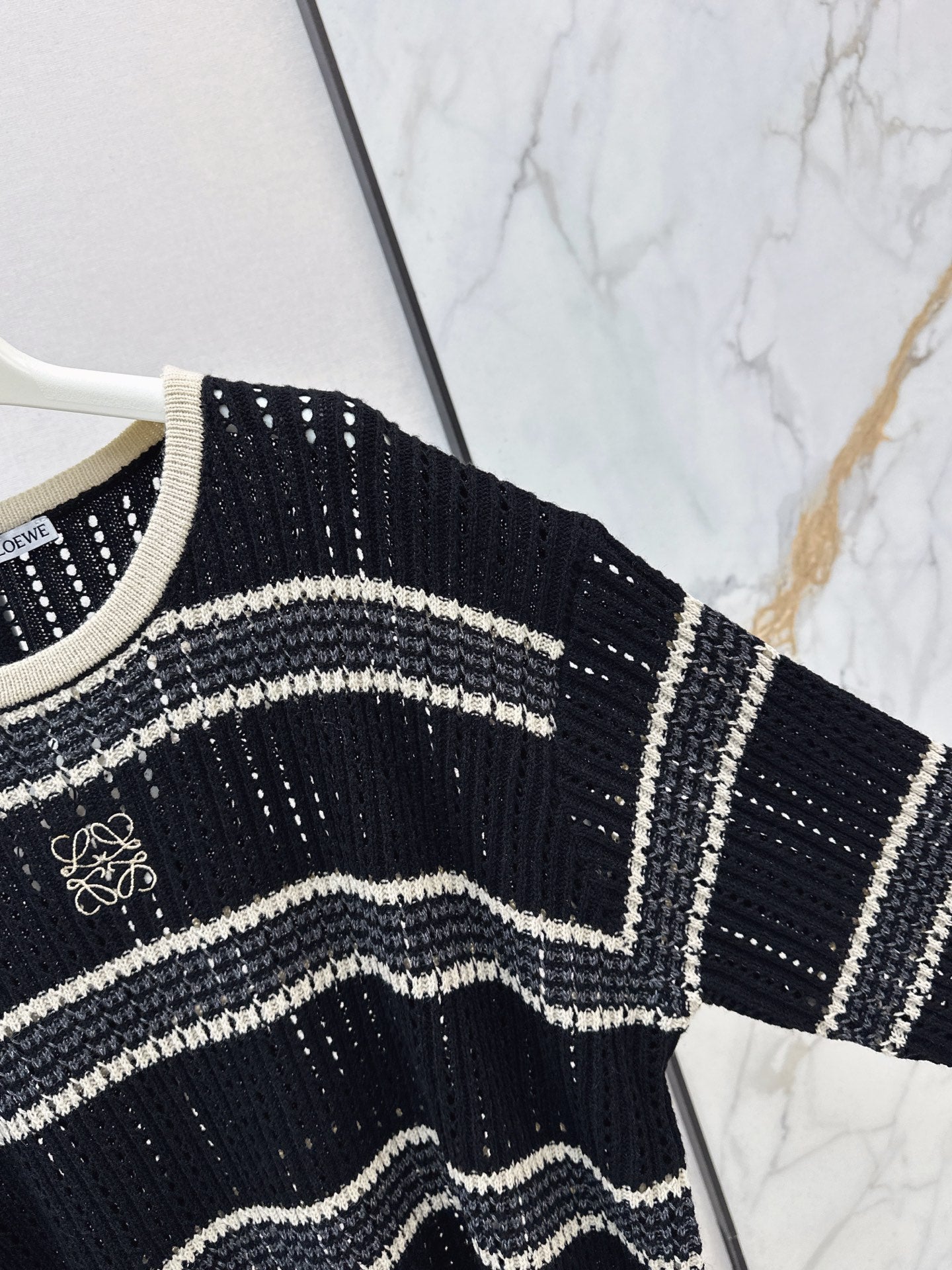 26FW Loose-fit Striped Long-sleeve Knit Top with New Logo Embroidery 🤍