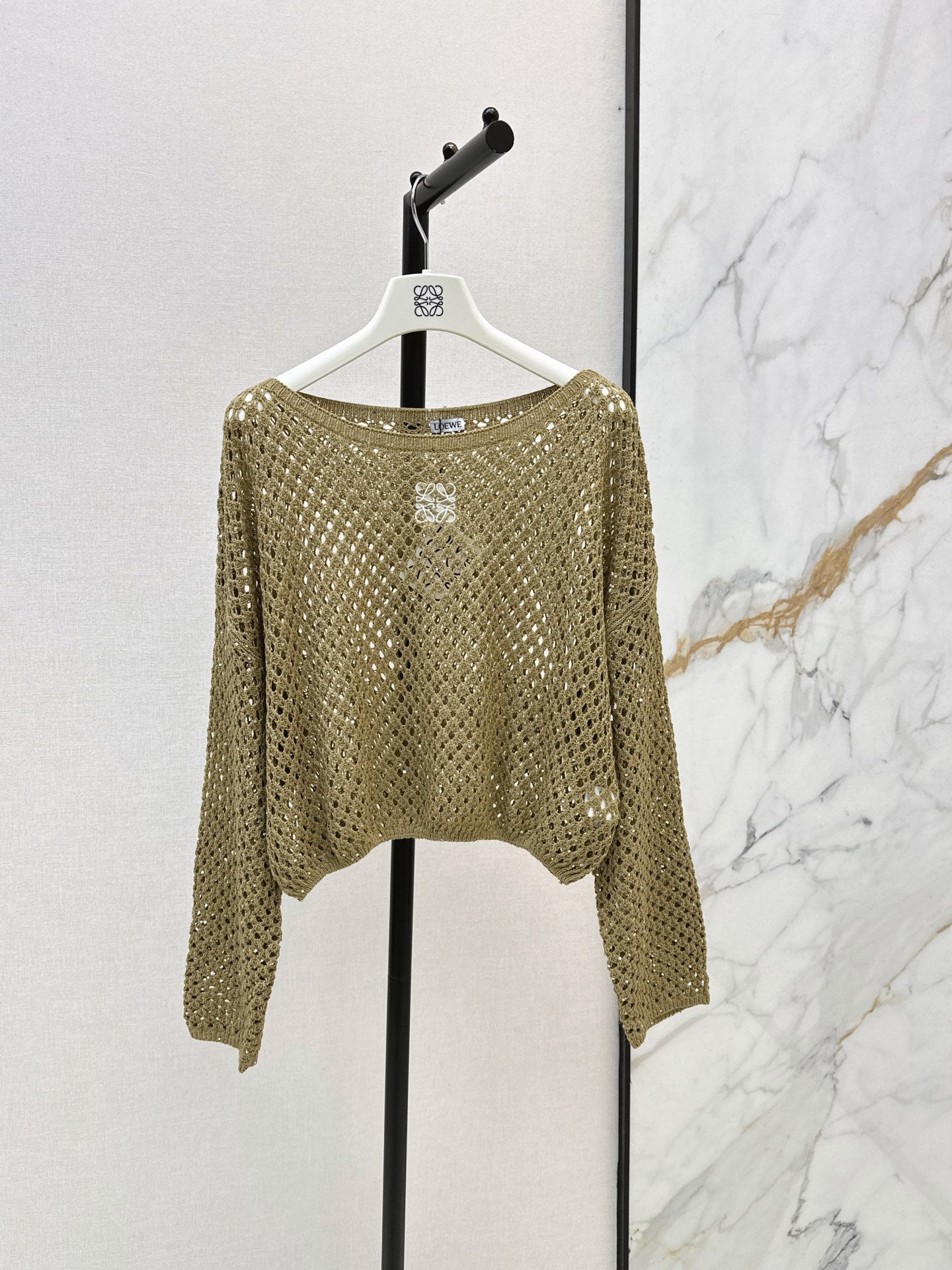 26FW Long-sleeve knit top with cut-out detail and new logo embroidery 🤍