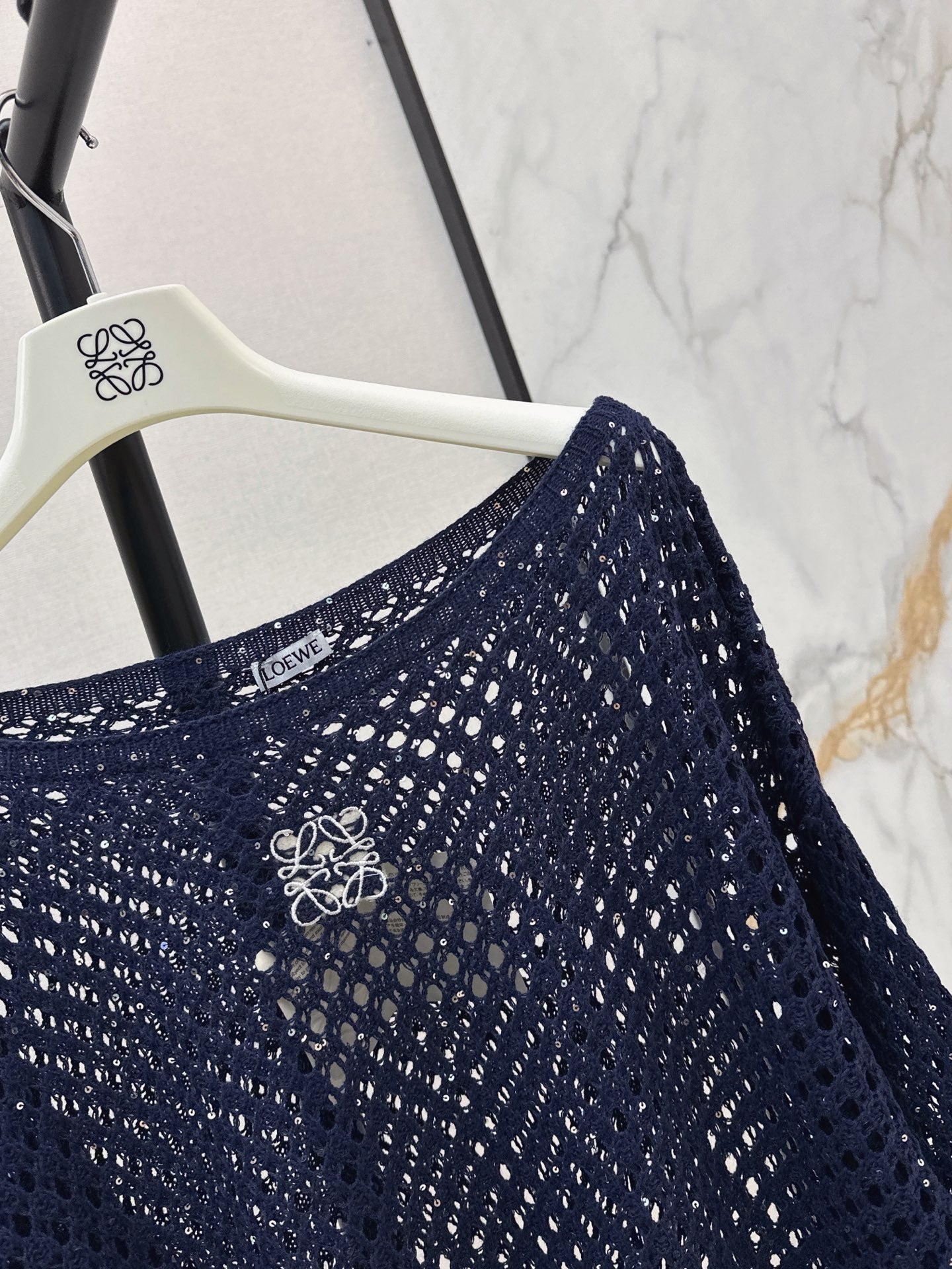 26FW Long-sleeve knit top with cut-out detail and new logo embroidery 🤍