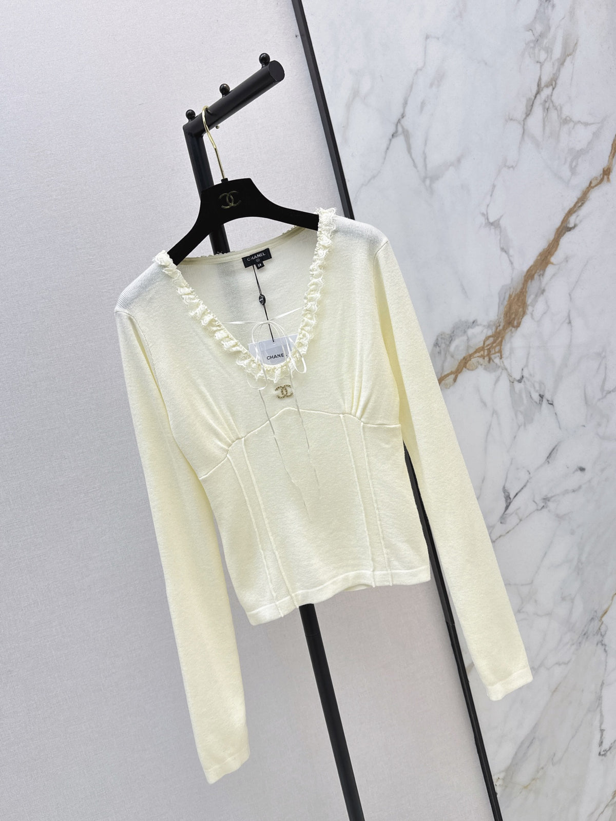 26FW New V-Neck Long-Sleeve Knit Top 🩶