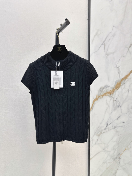 26FW New Short-Sleeve Stand-Collar Knit Top 🤍