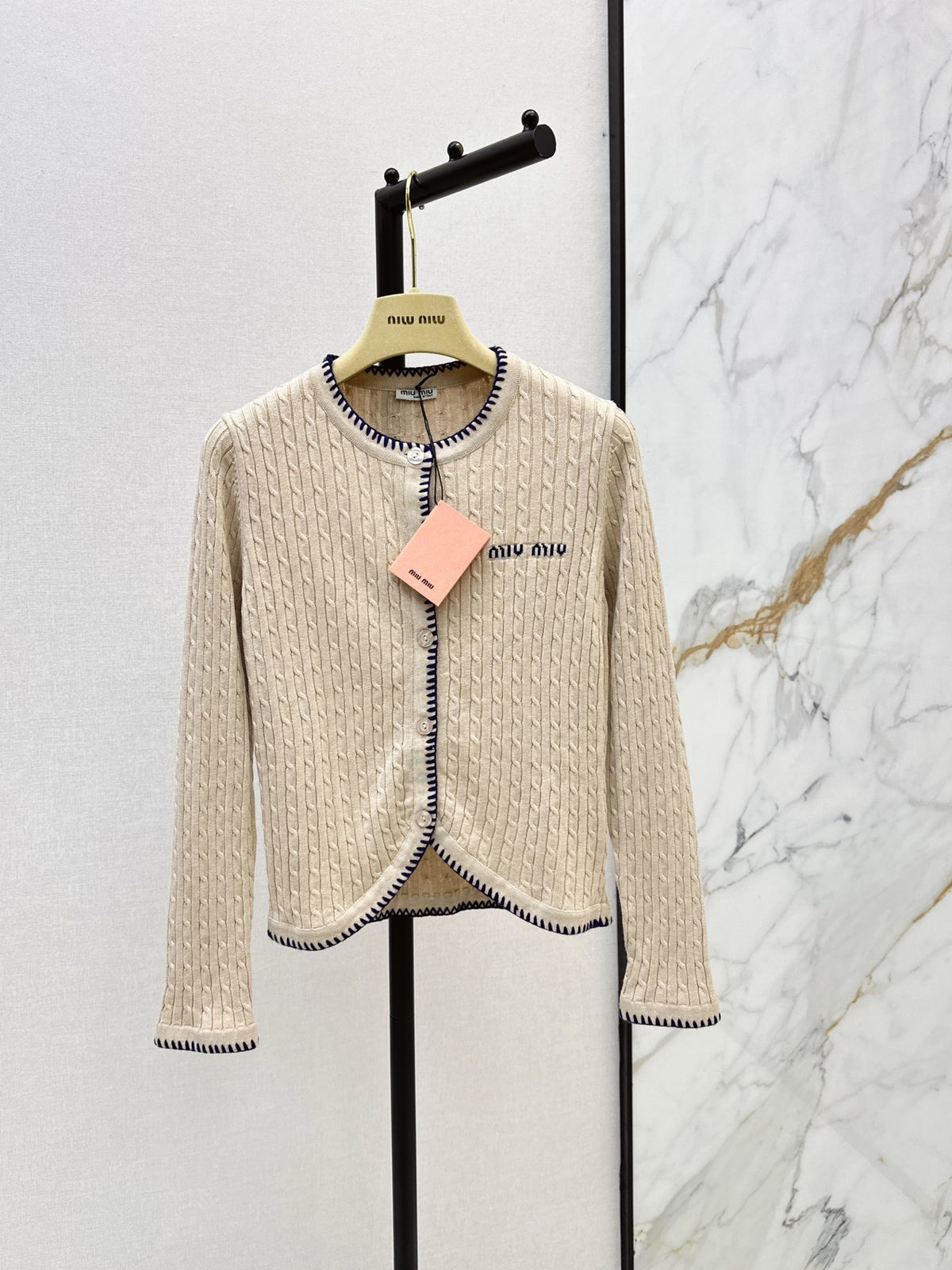 26FW New Classic Cardigan with Contrast Piping 🤍