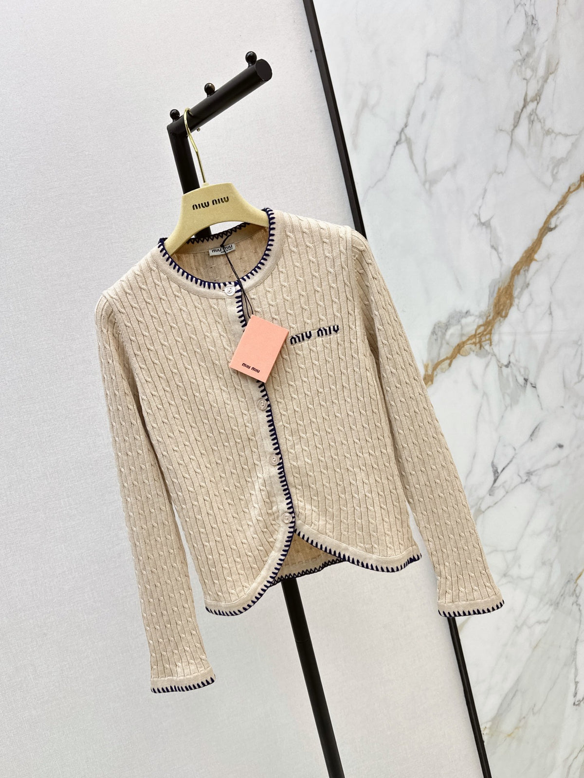 26FW New Classic Cardigan with Contrast Piping 🤍