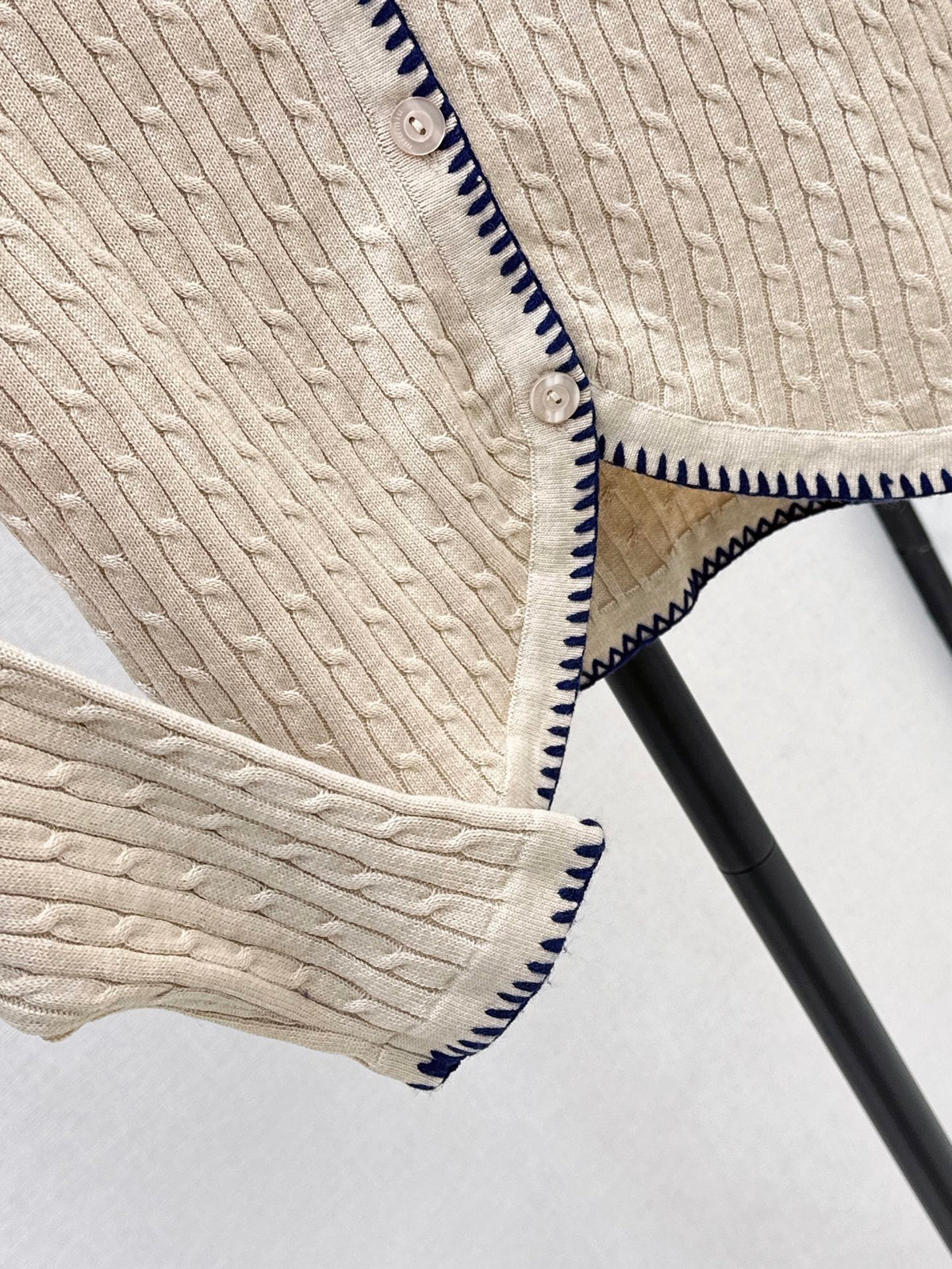 26FW New Classic Cardigan with Contrast Piping 🤍
