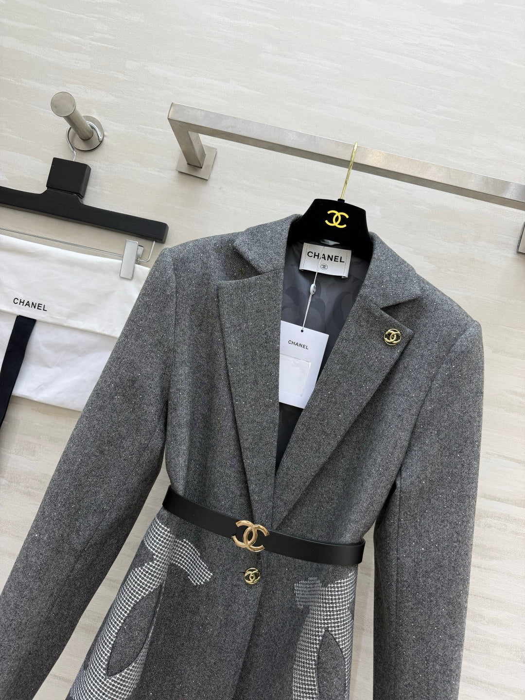 🔥Highest Quality🔥26FW New Grey Shimmer Waist-Defining Blazer (Belt Included) 🤍
