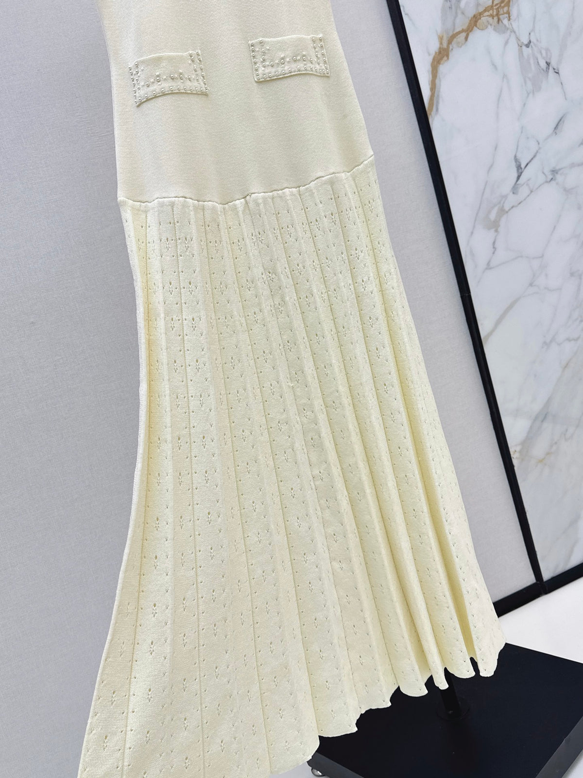 26FW New Beaded Sleeveless Knit Dress 🤍