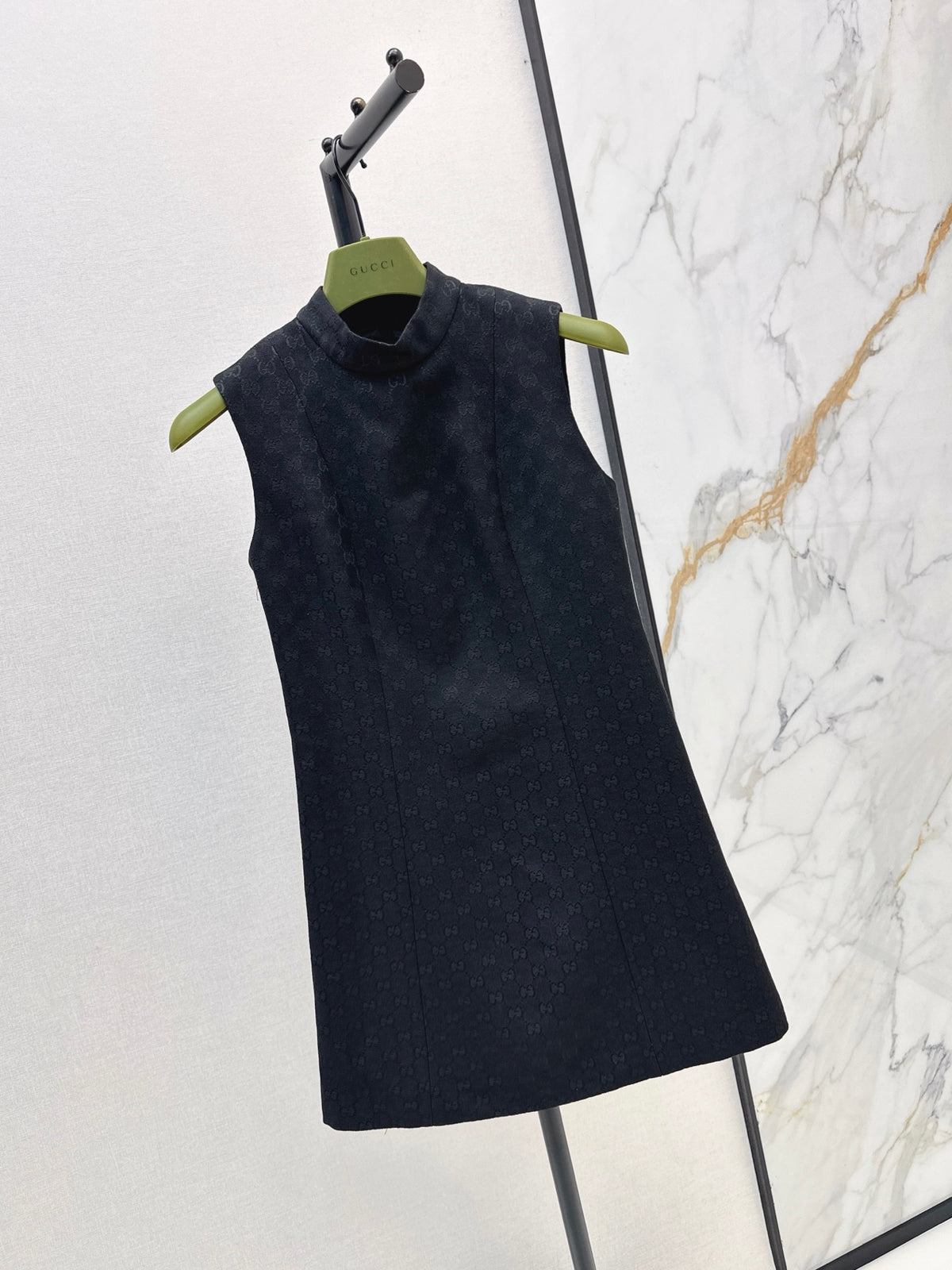 26FW New Stand-Collar Sleeveless Logo Jacquard Dress 🖤