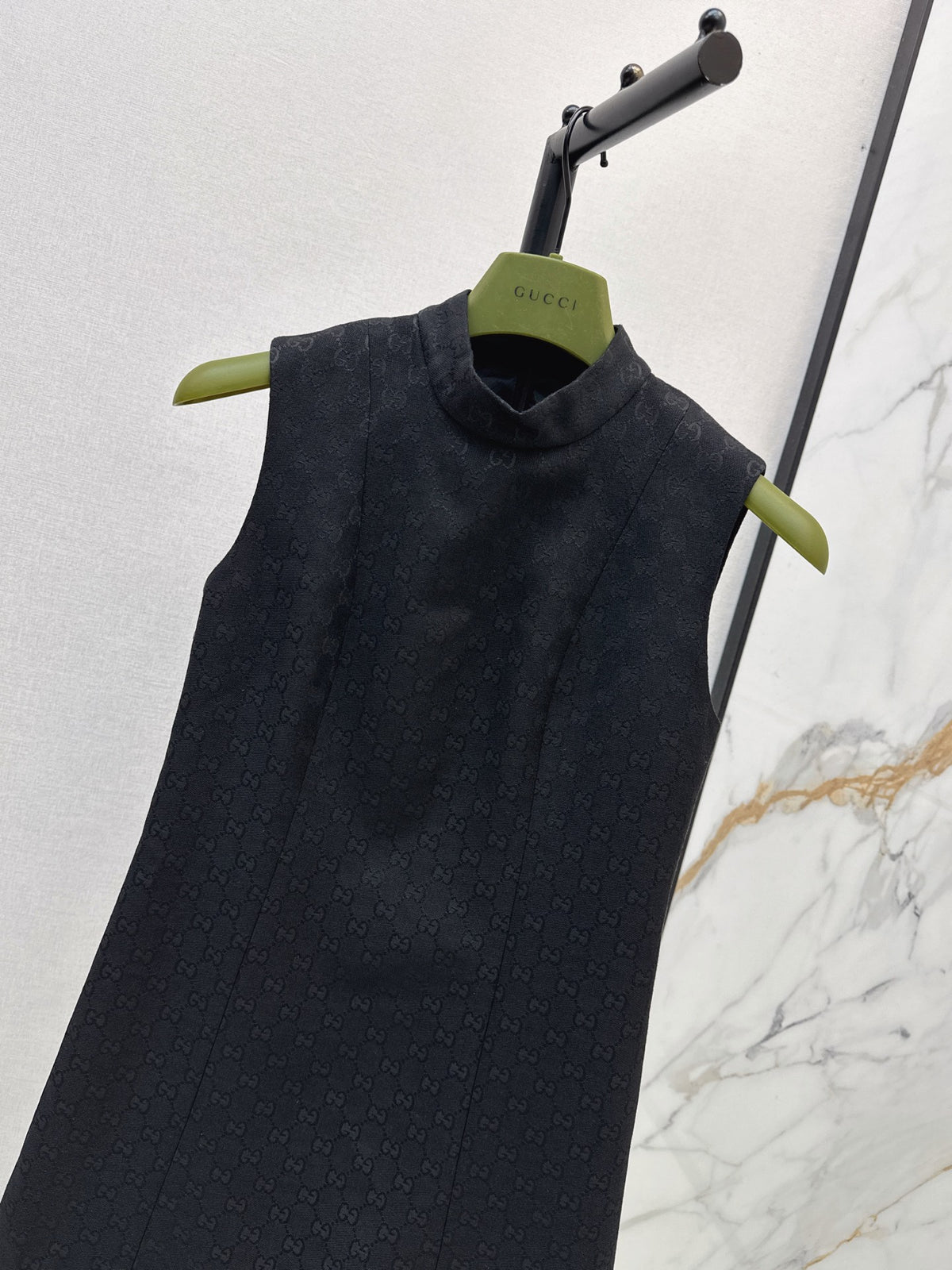 26FW New Stand-Collar Sleeveless Logo Jacquard Dress 🖤