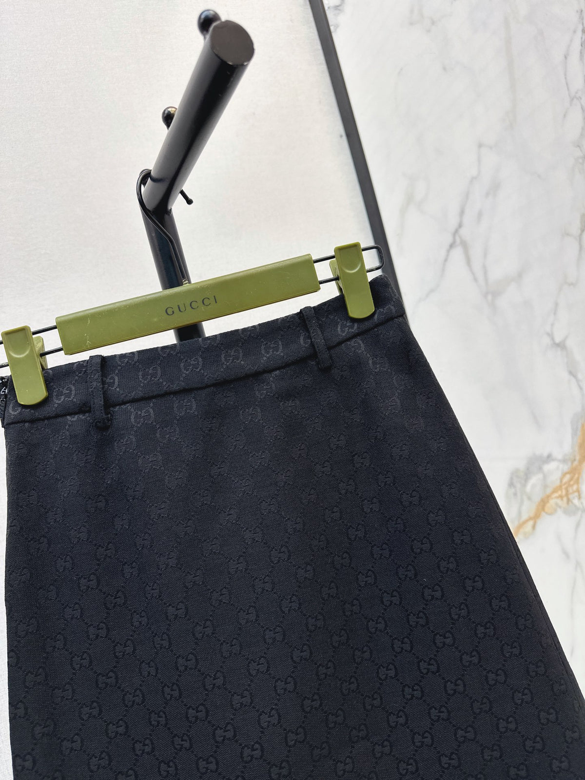 26FW New Mid-Length Skirt with Tonal Logo Monogram 🖤
